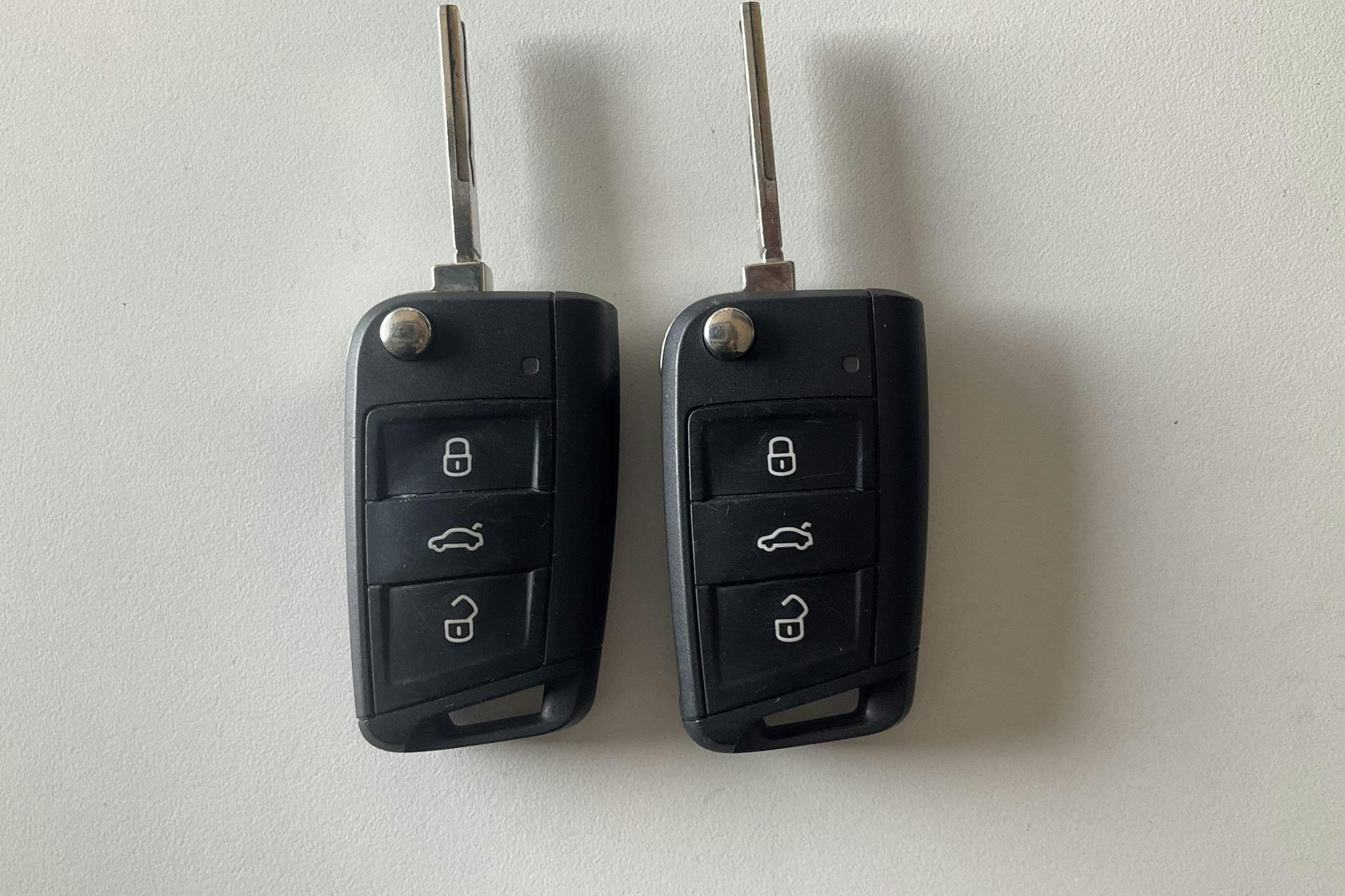 VW Polo 1.0 TSI 5dr (95hk) - 2 714 mil - Manuell - röd - 2018
