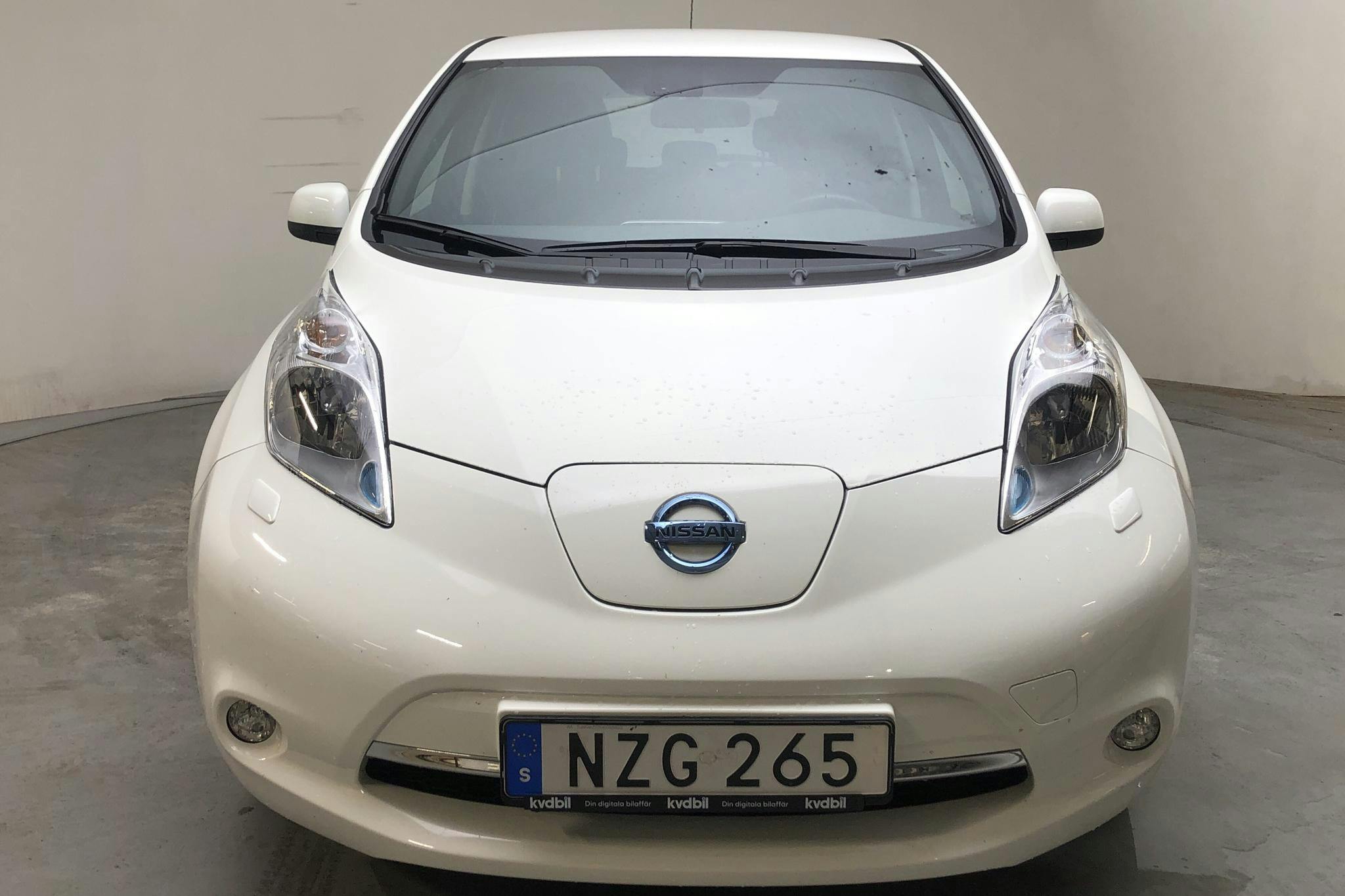 Nissan LEAF 24 KWH 5dr (109hk) - 45 330 km - Automatic - white - 2016