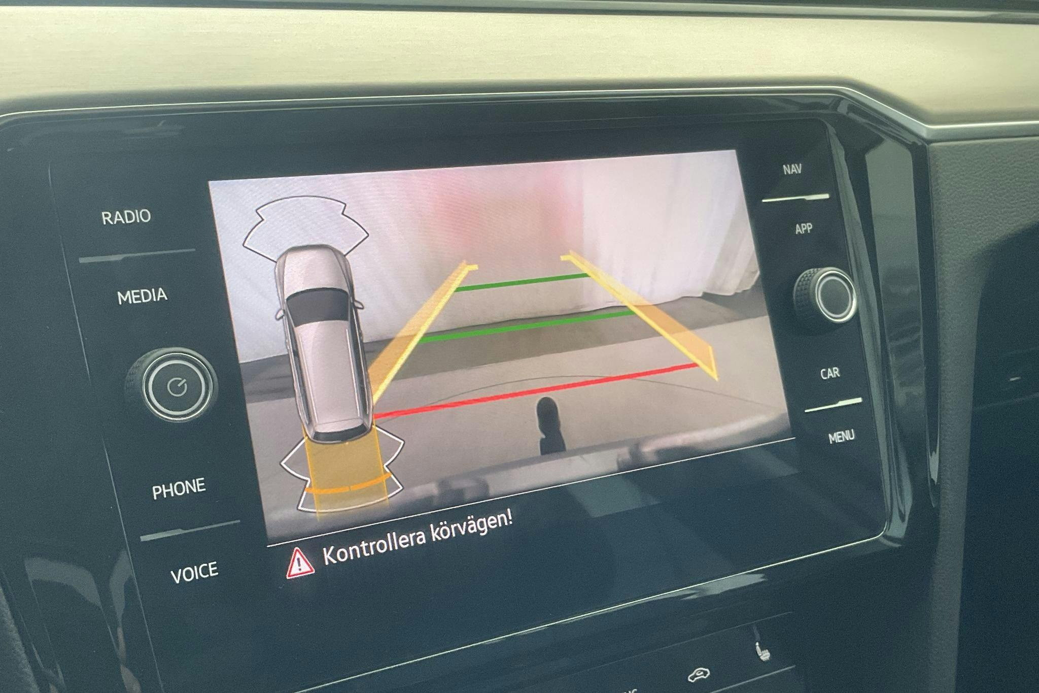 VW Passat Alltrack 2.0 TDI Sportscombi 4Motion (200hk) - 71 570 km - Automatic - silver - 2021
