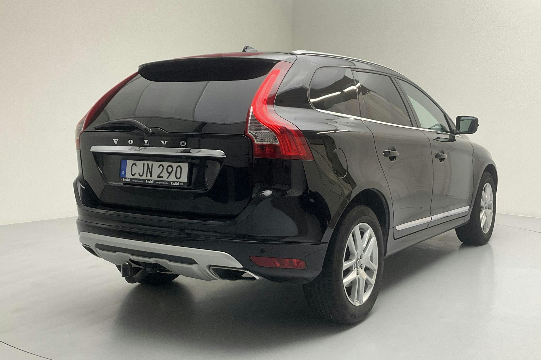 Volvo XC60 D4 AWD (190hk) - 10 752 mil - Automat - svart - 2017