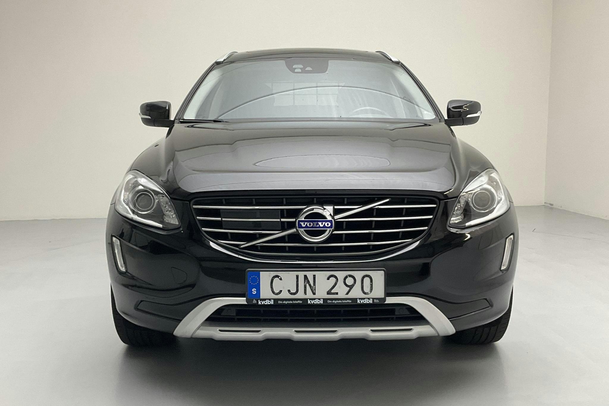 Volvo XC60 D4 AWD (190hk) - 10 752 mil - Automat - svart - 2017