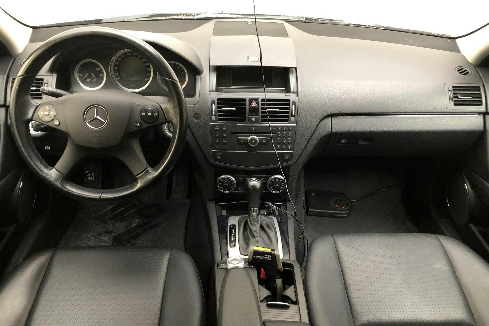 Mercedes C 180 Kompressor BlueEfficiency Kombi S204 (156hk) - 13 618 mil - Automat - Dark Grey - 2009