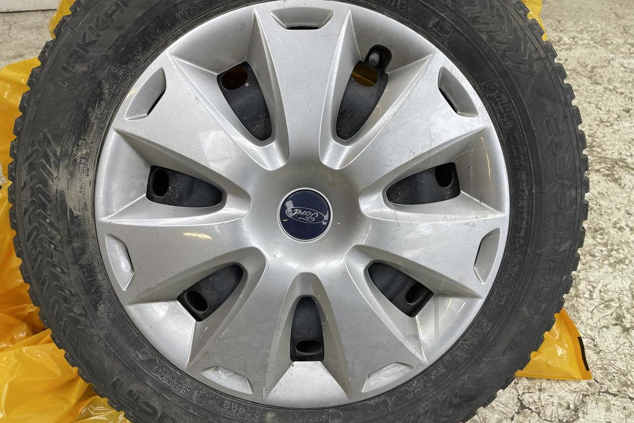 Ford Focus 1.5 TDCi Kombi (120hk) - 7 266 mil - Manuell - vit - 2019