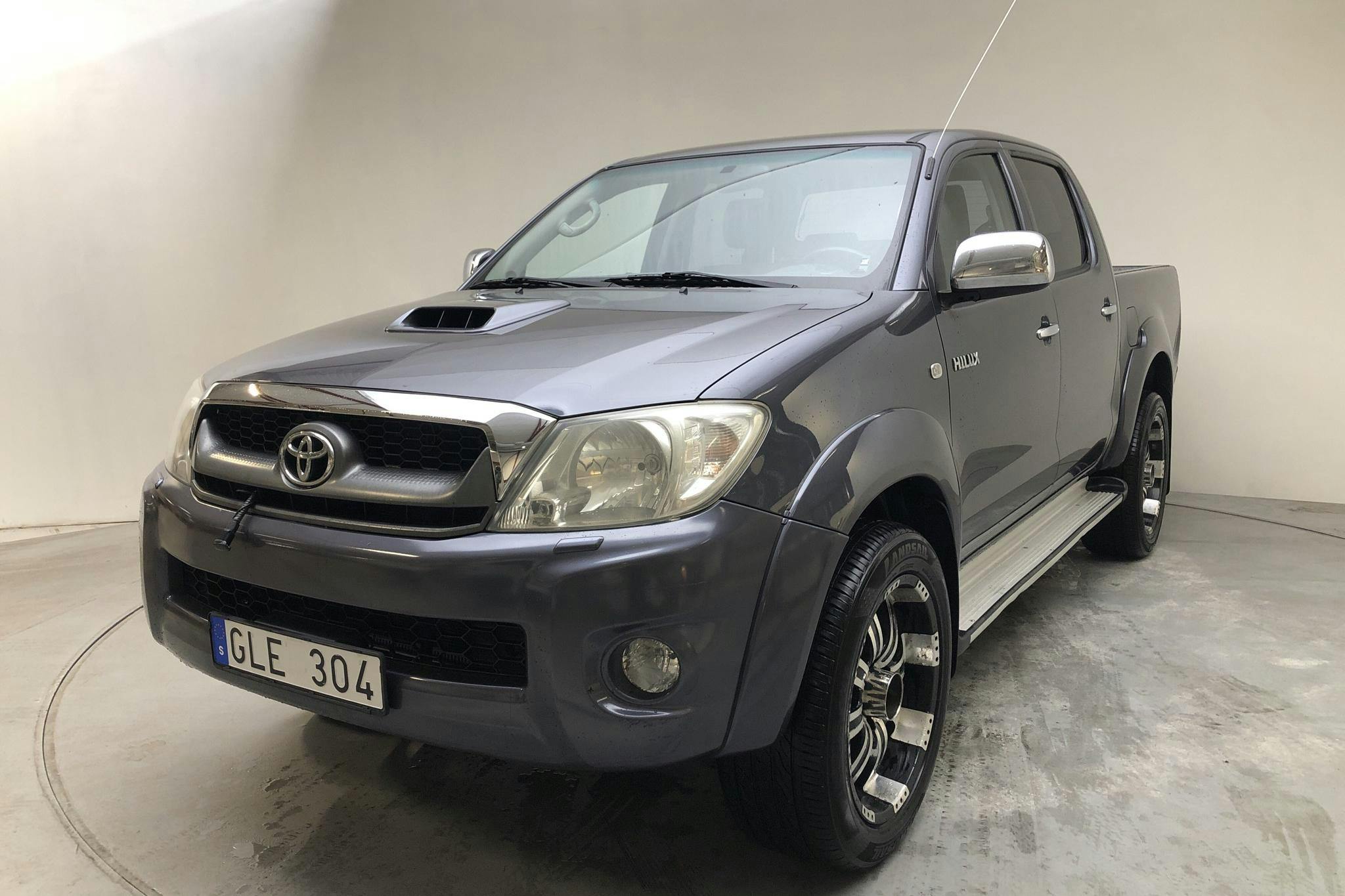 Toyota Hilux 3.0 D-4D 4WD (171hk) - 16 328 mil - Automat - Dark Grey - 2009