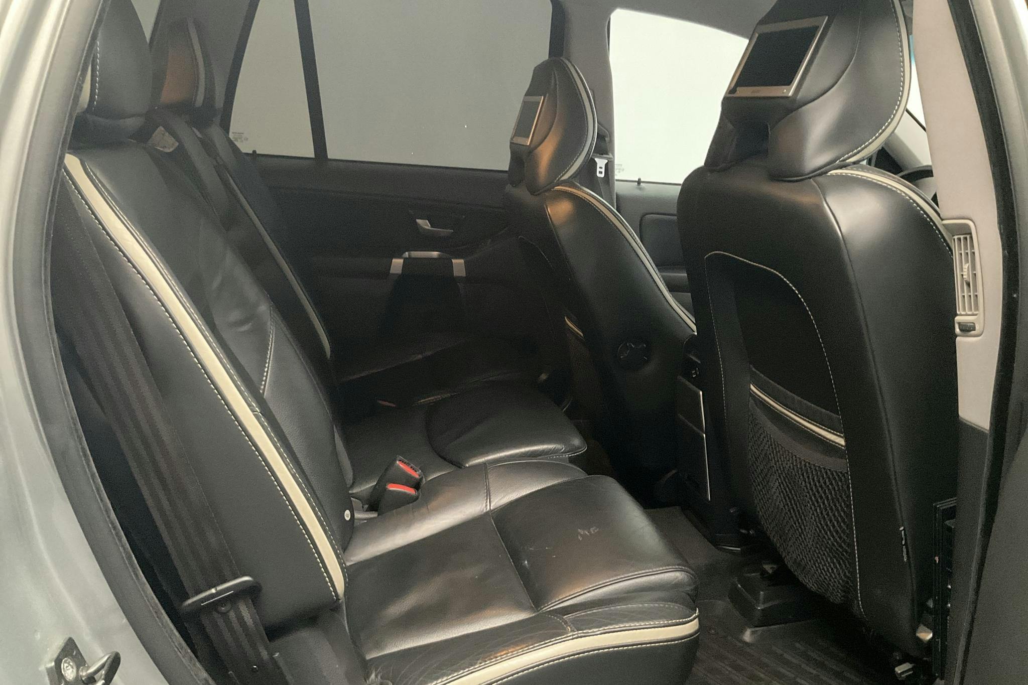 Volvo XC90 D5 (185hk) - 274 970 km - Automatic - silver - 2008