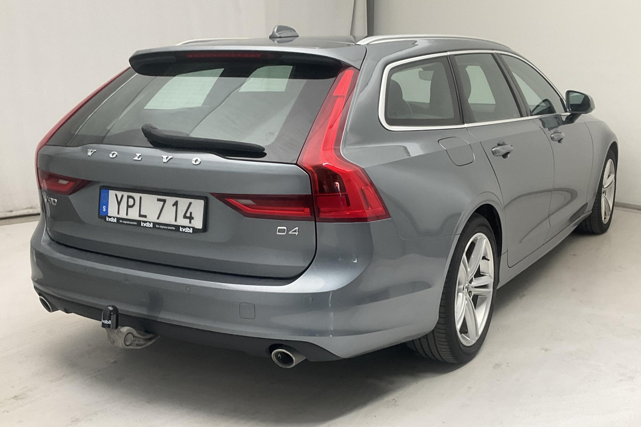 Volvo V90 D4 (190hk) - 16 295 mil - Automat - grå - 2019