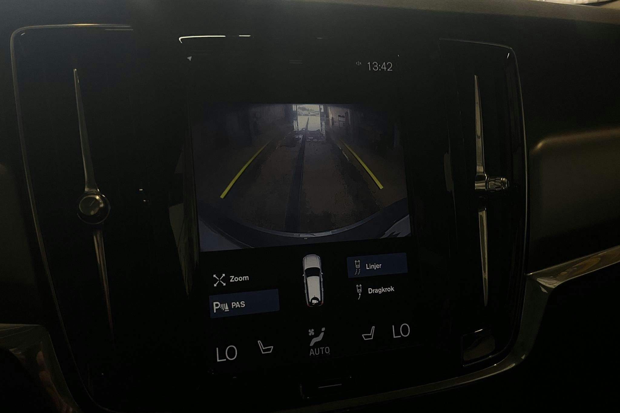 Volvo V90 D4 (190hk) - 162 950 km - Automatic - gray - 2019
