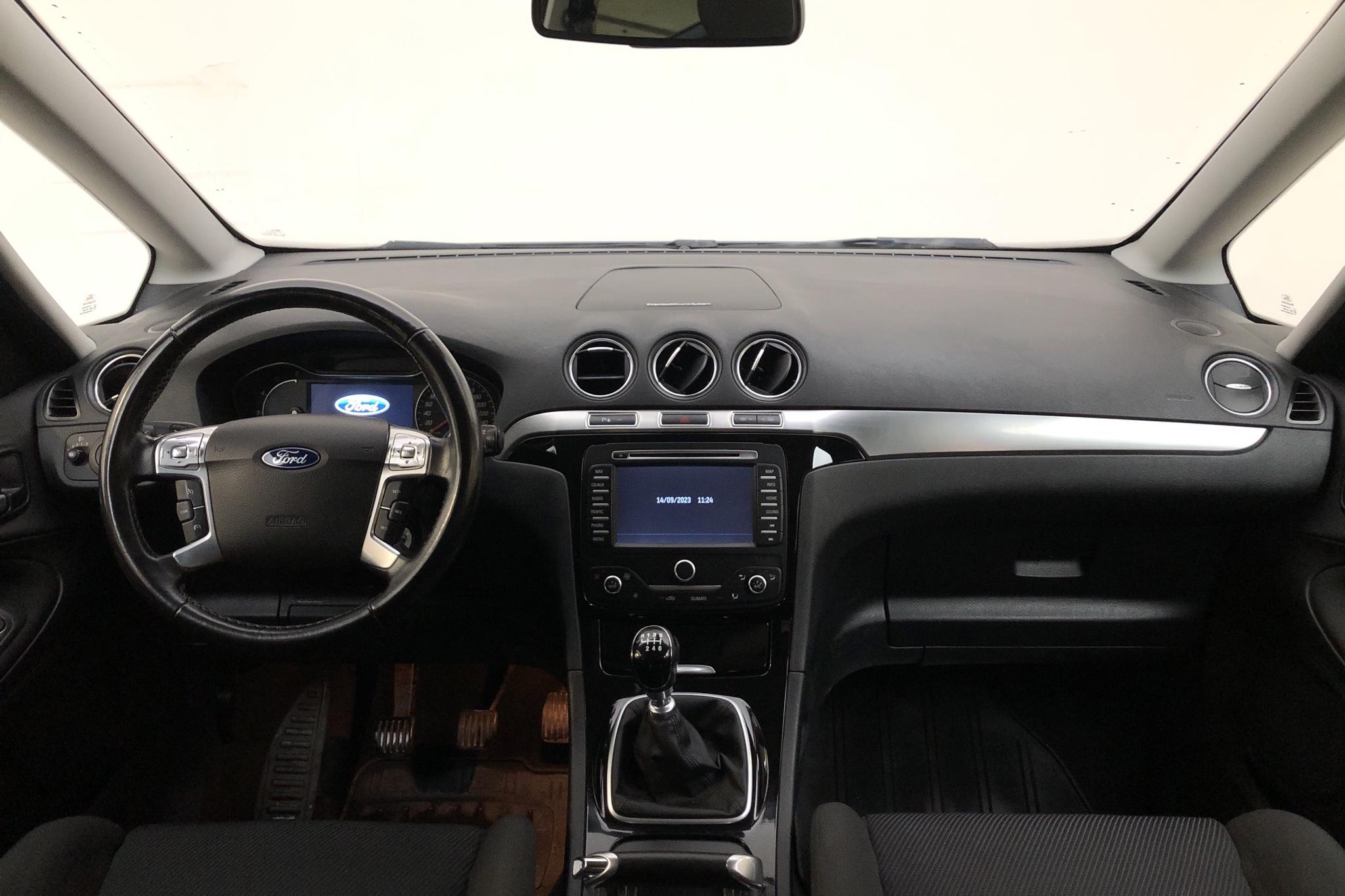 Ford Galaxy 2.0 Duratorq TDCi (140hk) - 188 800 km - Manual - gray - 2015