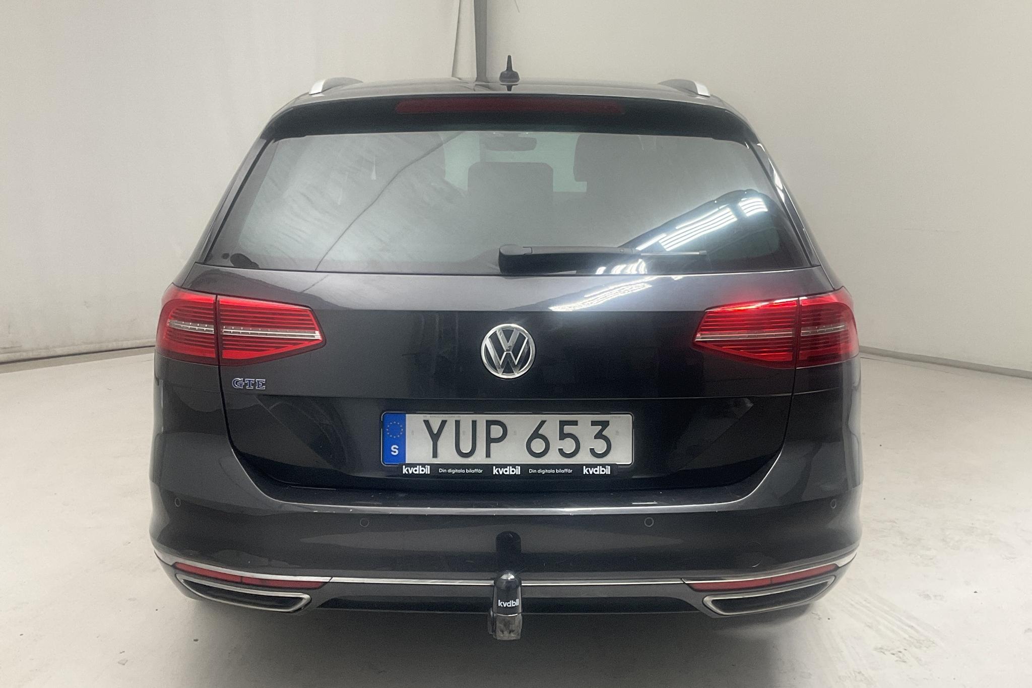 VW Passat 1.4 Plug-in-Hybrid Sportscombi (218hk) - 121 560 km - Automatic - Dark Grey - 2018