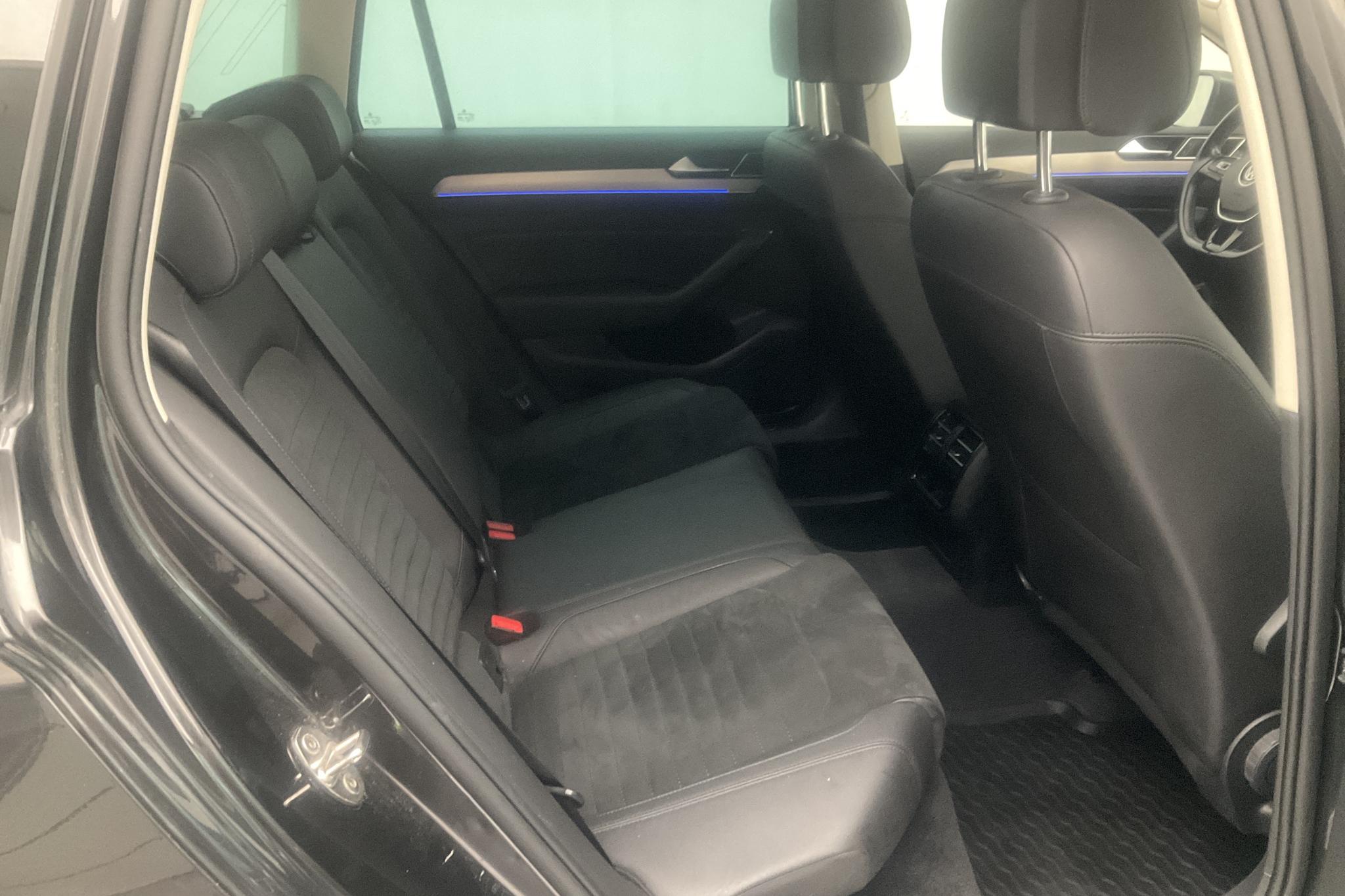 VW Passat 1.4 Plug-in-Hybrid Sportscombi (218hk) - 12 156 mil - Automat - Dark Grey - 2018