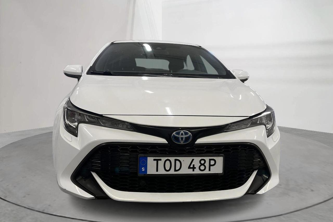 Toyota Corolla 1.8 Hybrid Touring Sports (122hk) - 4 999 mil - Automat - vit - 2019