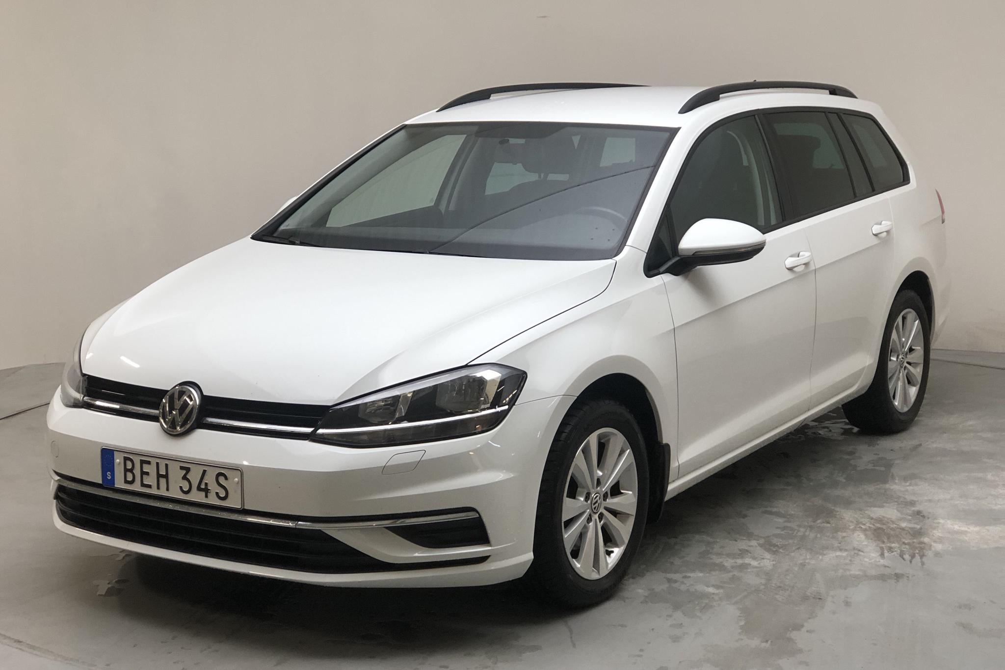 VW Golf VII 1.6 TDI Sportscombi (115hk) - 63 130 km - Automatic - white - 2019