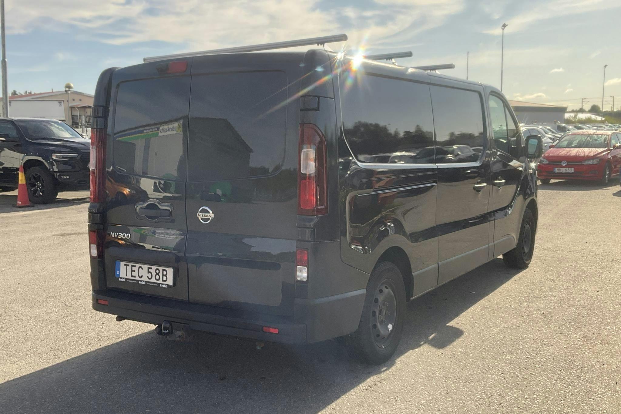Nissan NV300 1.6 dCi (145hk) - 9 953 mil - Manuell - svart - 2020