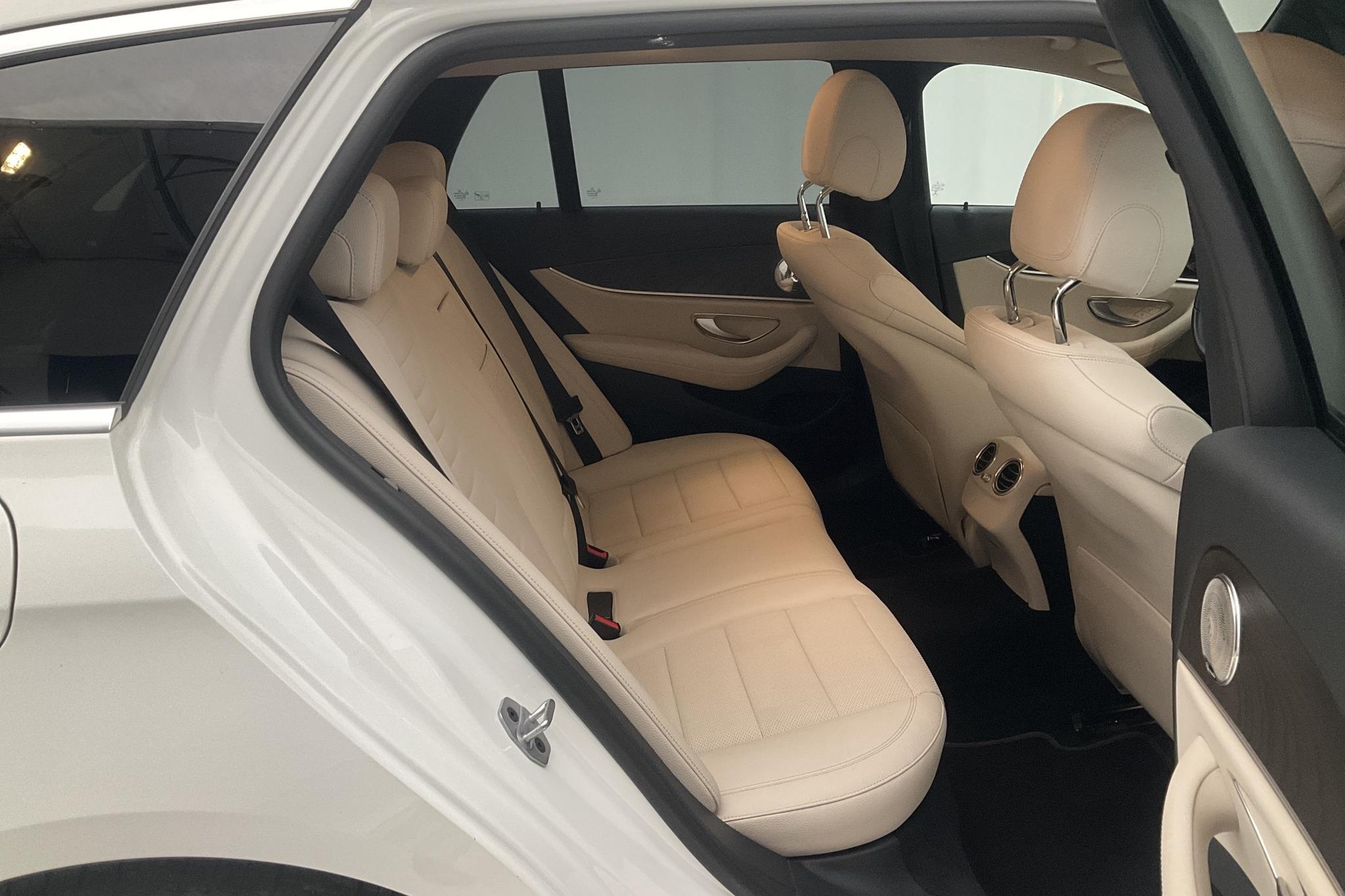 Mercedes E 220 d 4MATIC Kombi S213 (194hk) - 148 460 km - Automatic - white - 2018