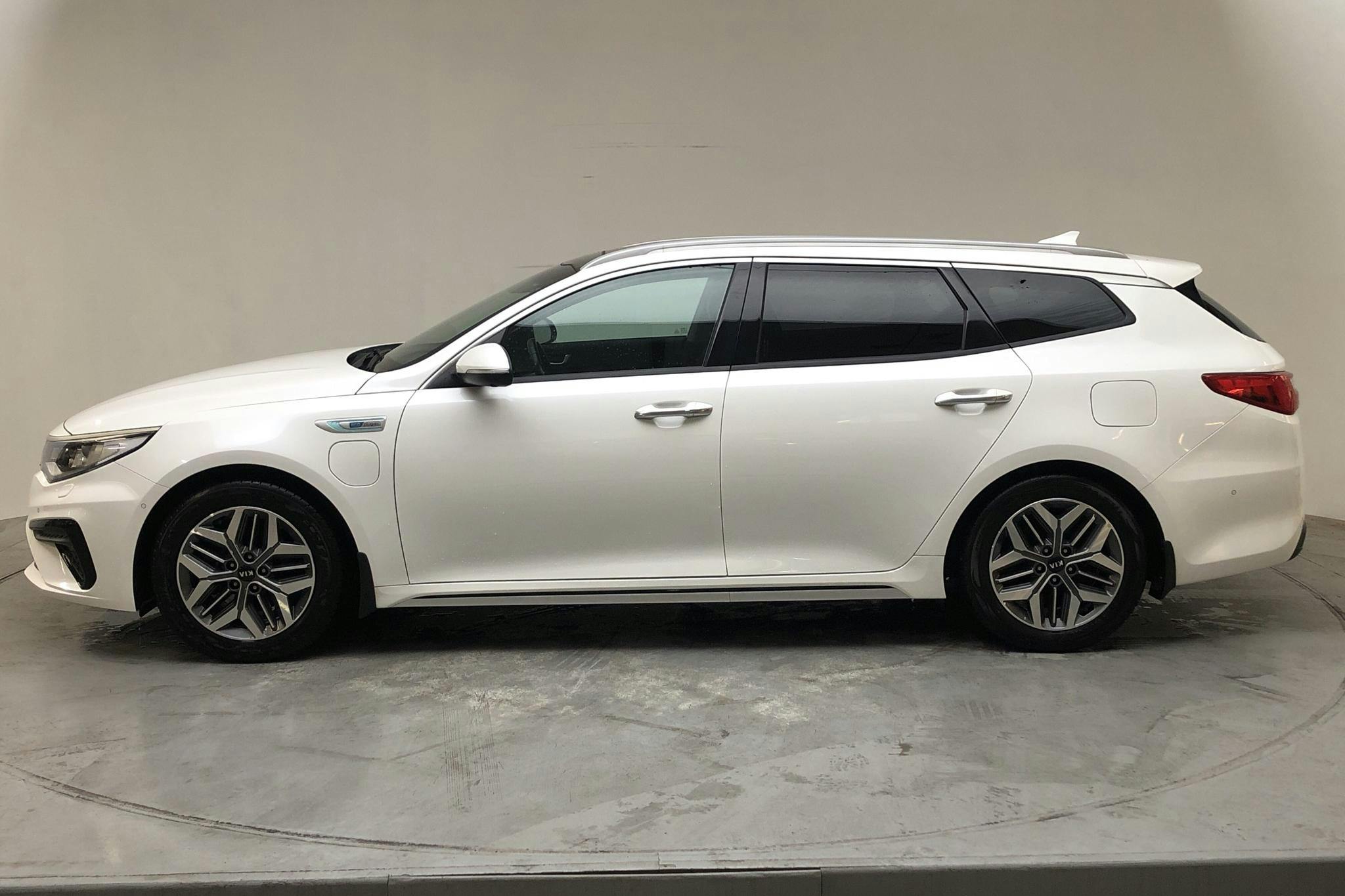 KIA Optima 2.0 GDi Plug-in Hybrid SW (205hk) - 5 834 mil - Automat - vit - 2020