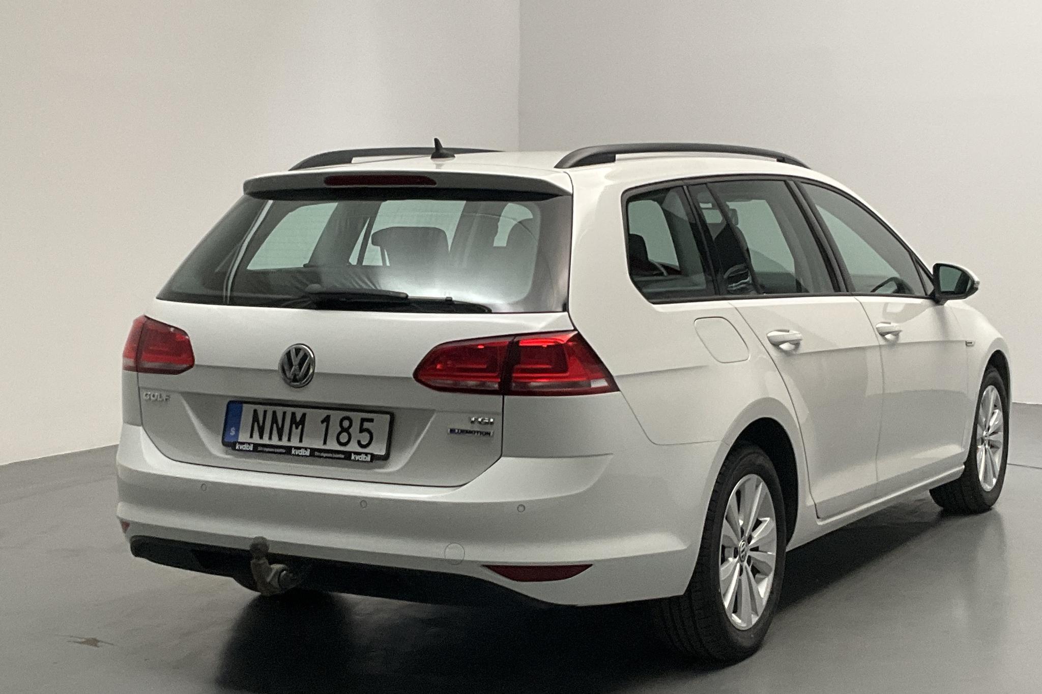 VW Golf VII 1.4 TGI BlueMotion Sportscombi (110hk) - 47 570 km - Automatic - white - 2015