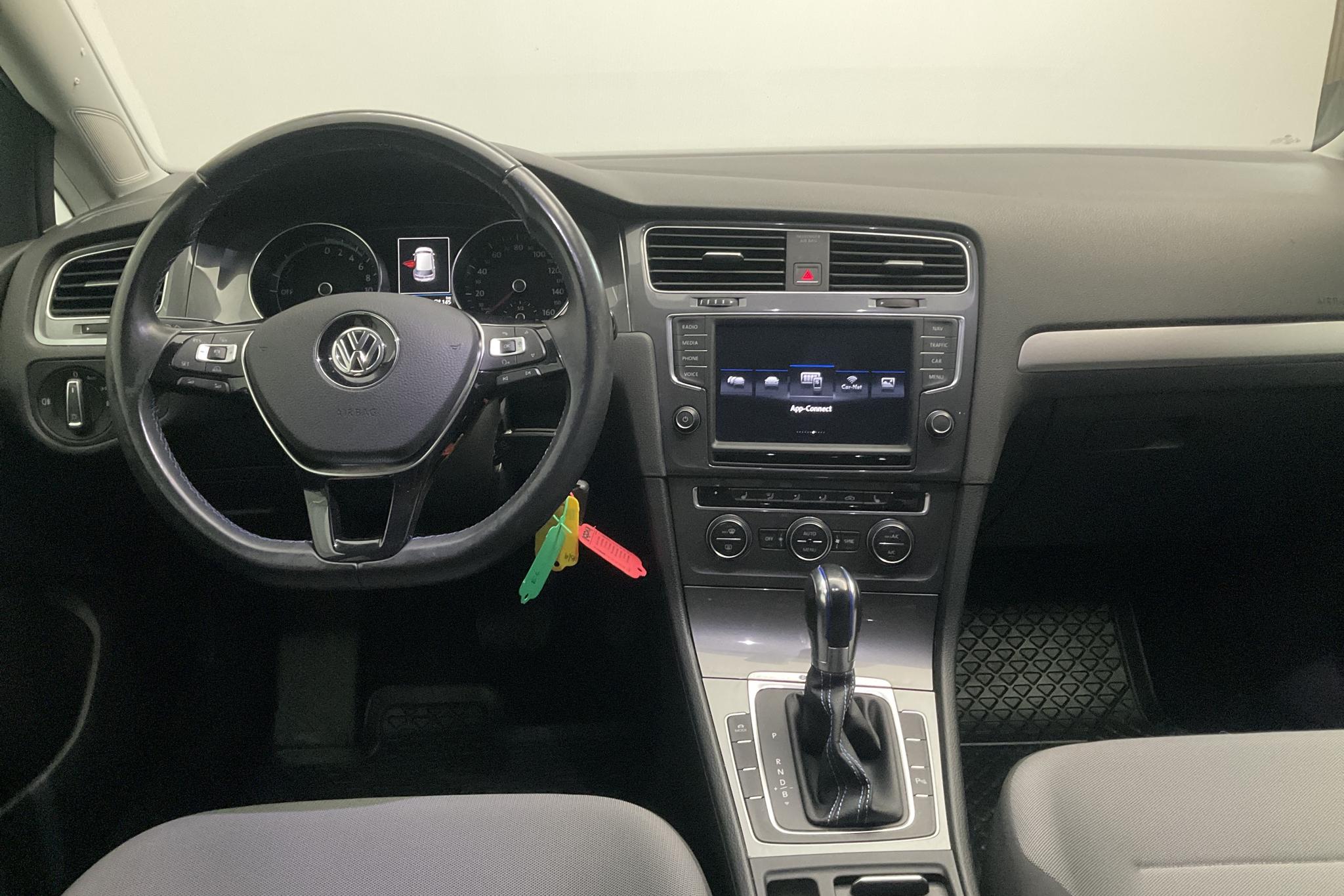 VW e-Golf VII 5dr (115hk) - 2 098 mil - Automat - vit - 2017