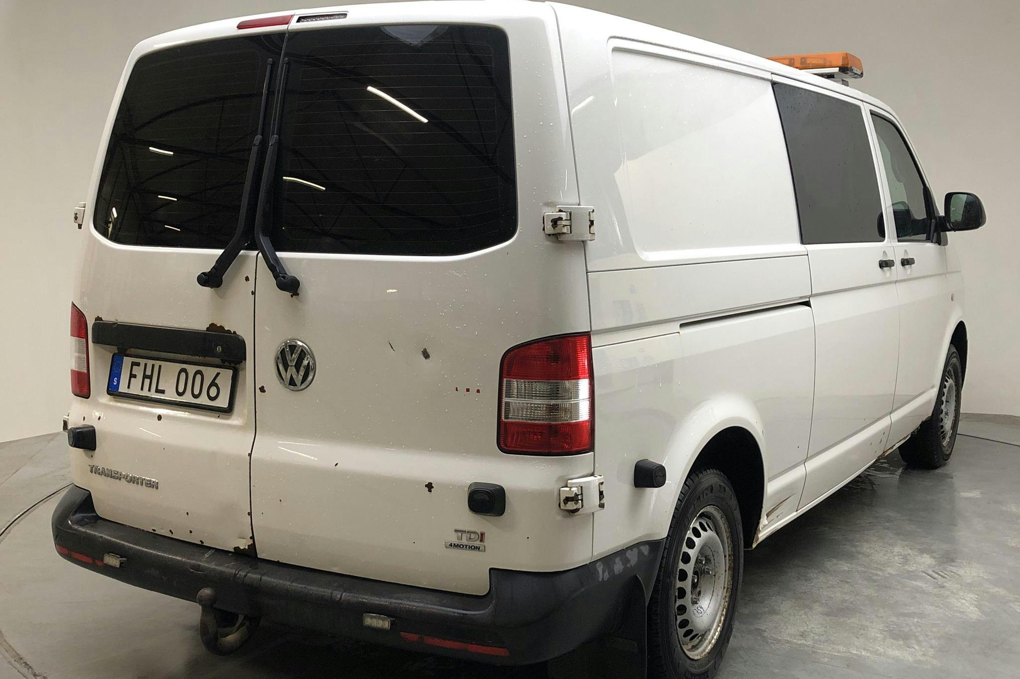 VW Transporter T5 2.0 TDI 4MOTION (140hk) - 260 280 km - Manual - white - 2014