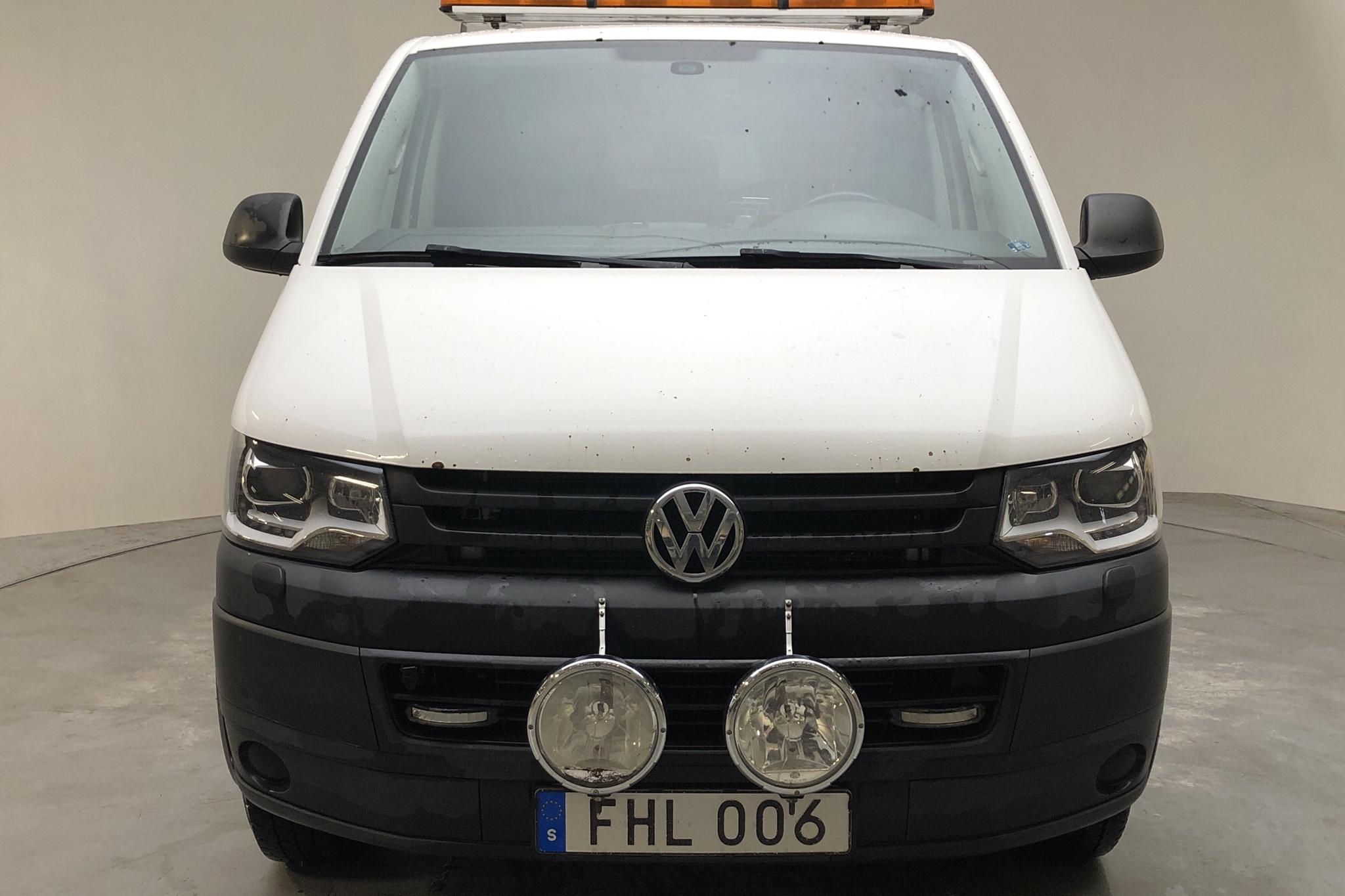 VW Transporter T5 2.0 TDI 4MOTION (140hk) - 260 280 km - Manual - white - 2014