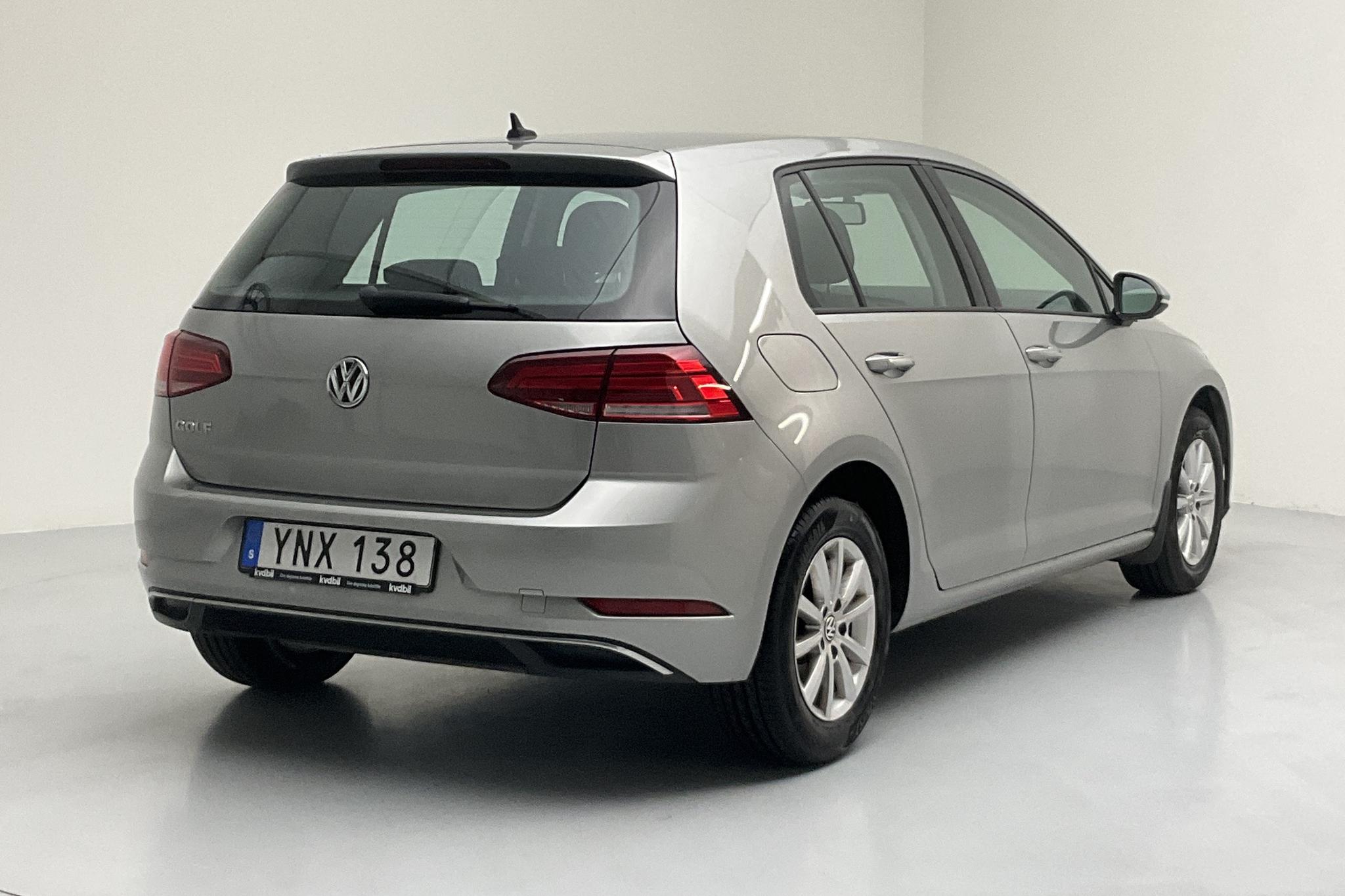 VW Golf VII 1.0 TSI 5dr (110hk) - 9 567 mil - Automat - silver - 2018