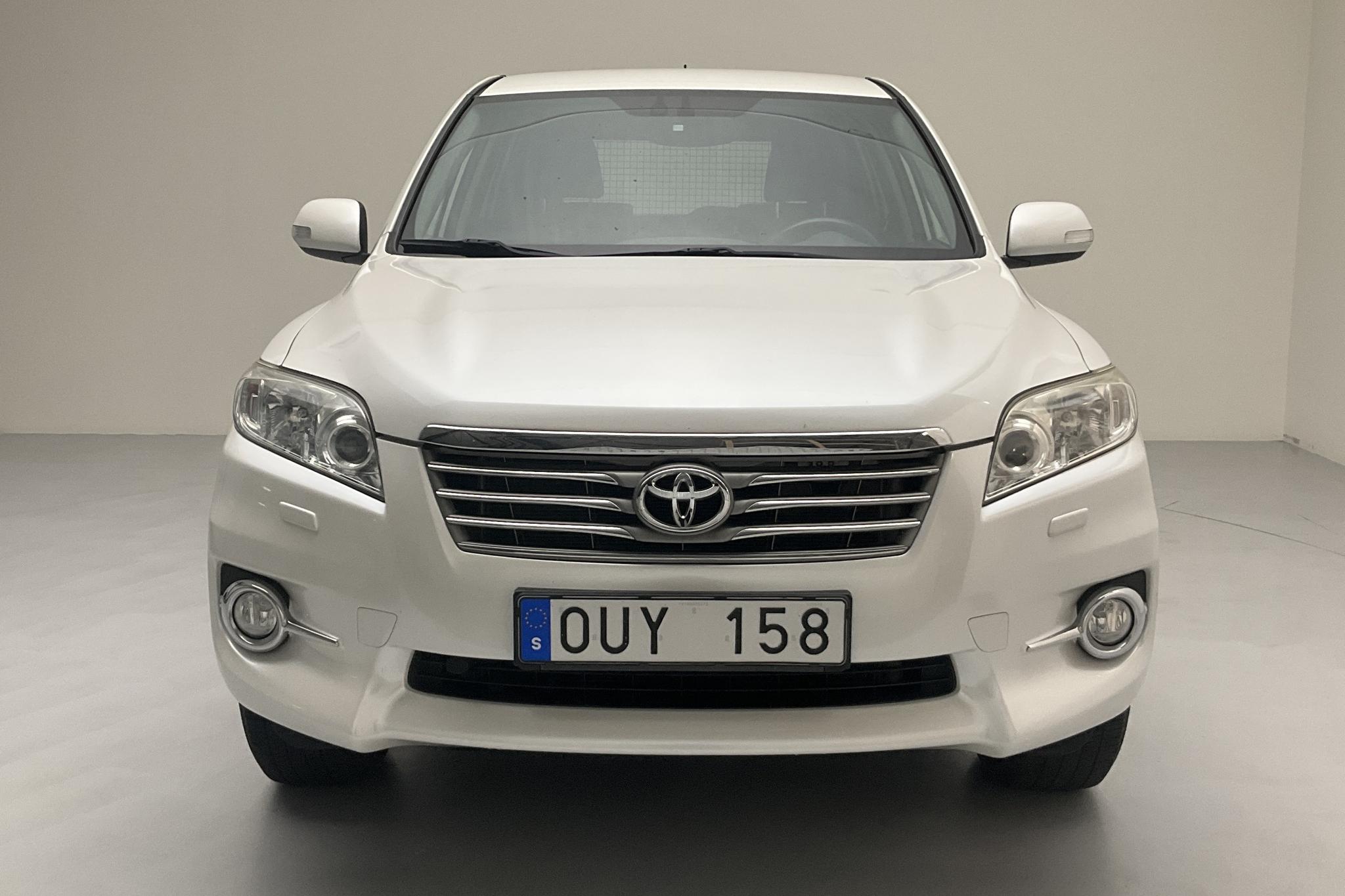 Toyota RAV4 2.0 (158hk) - 86 820 km - Automatic - white - 2012