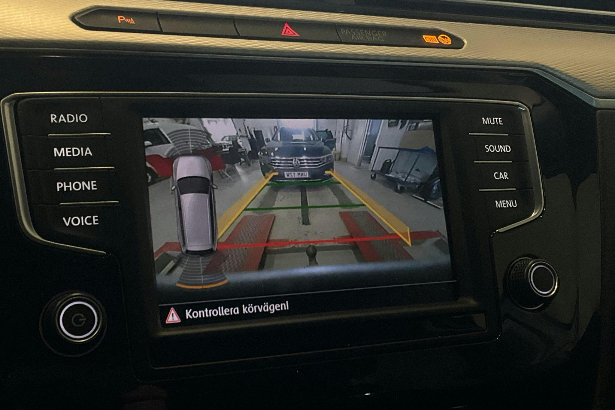 VW Passat Alltrack 2.0 TSI Sportscombi 4MOTION (220hk) - 168 870 km - Automatic - silver - 2016