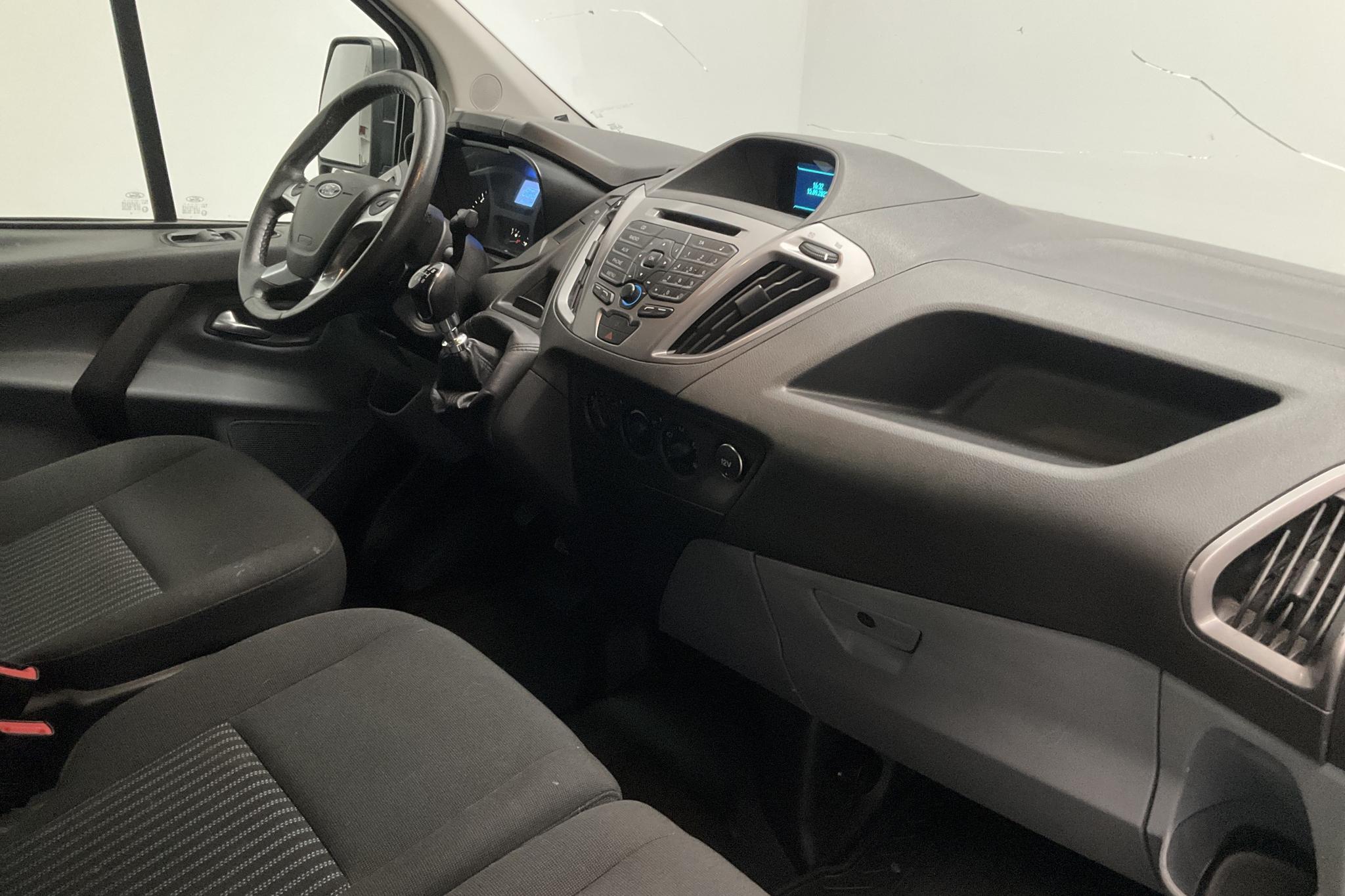 Ford Transit Custom 300 (125hk) - 18 454 mil - Manuell - vit - 2015