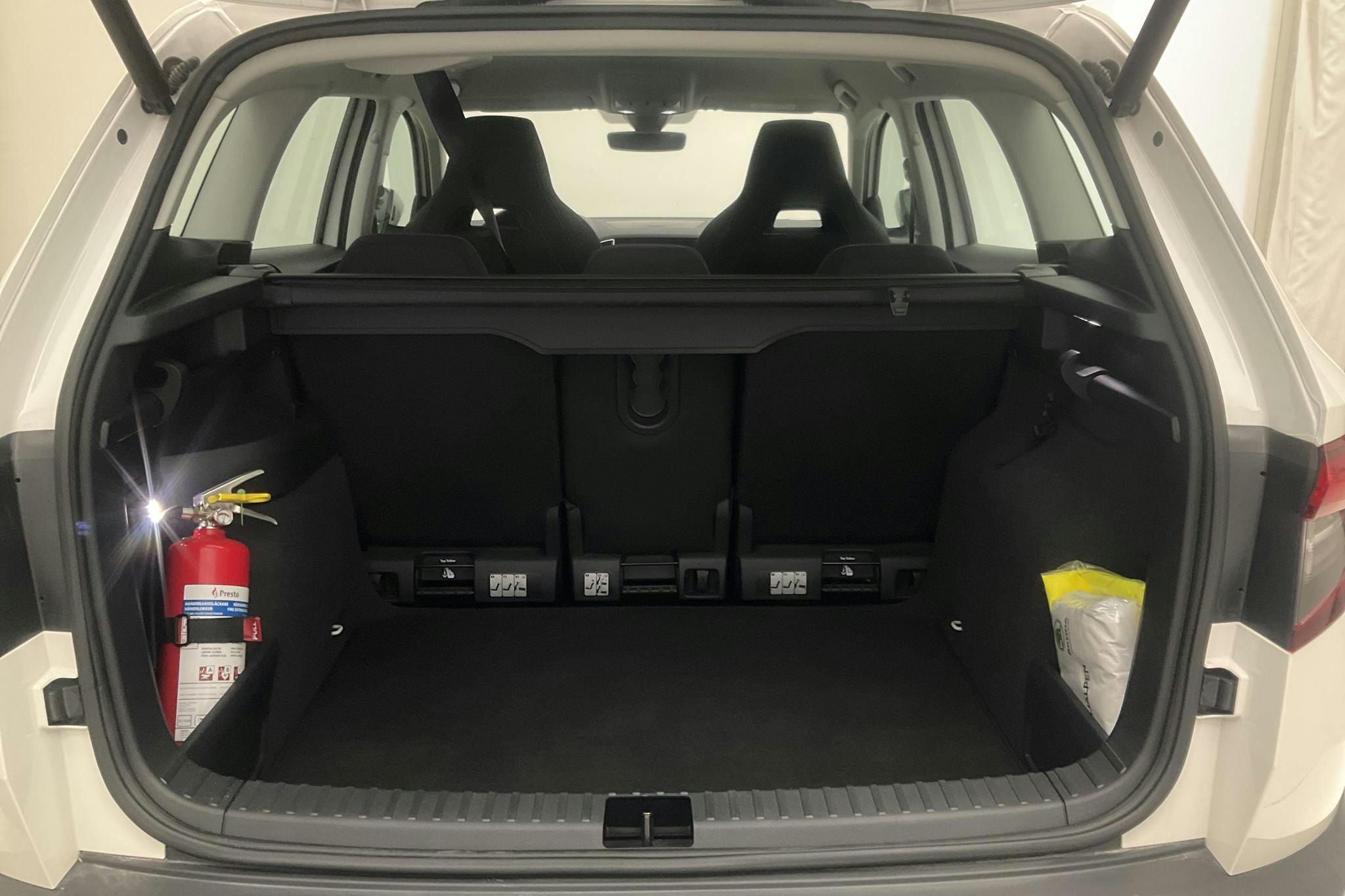 Skoda Karoq 1.6 TDI (115hk) - 29 200 km - Manual - white - 2020