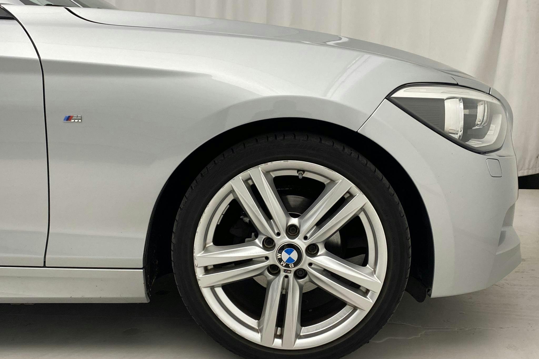 BMW 116i 5dr, F20 (136hk) - 96 410 km - Manual - silver - 2015