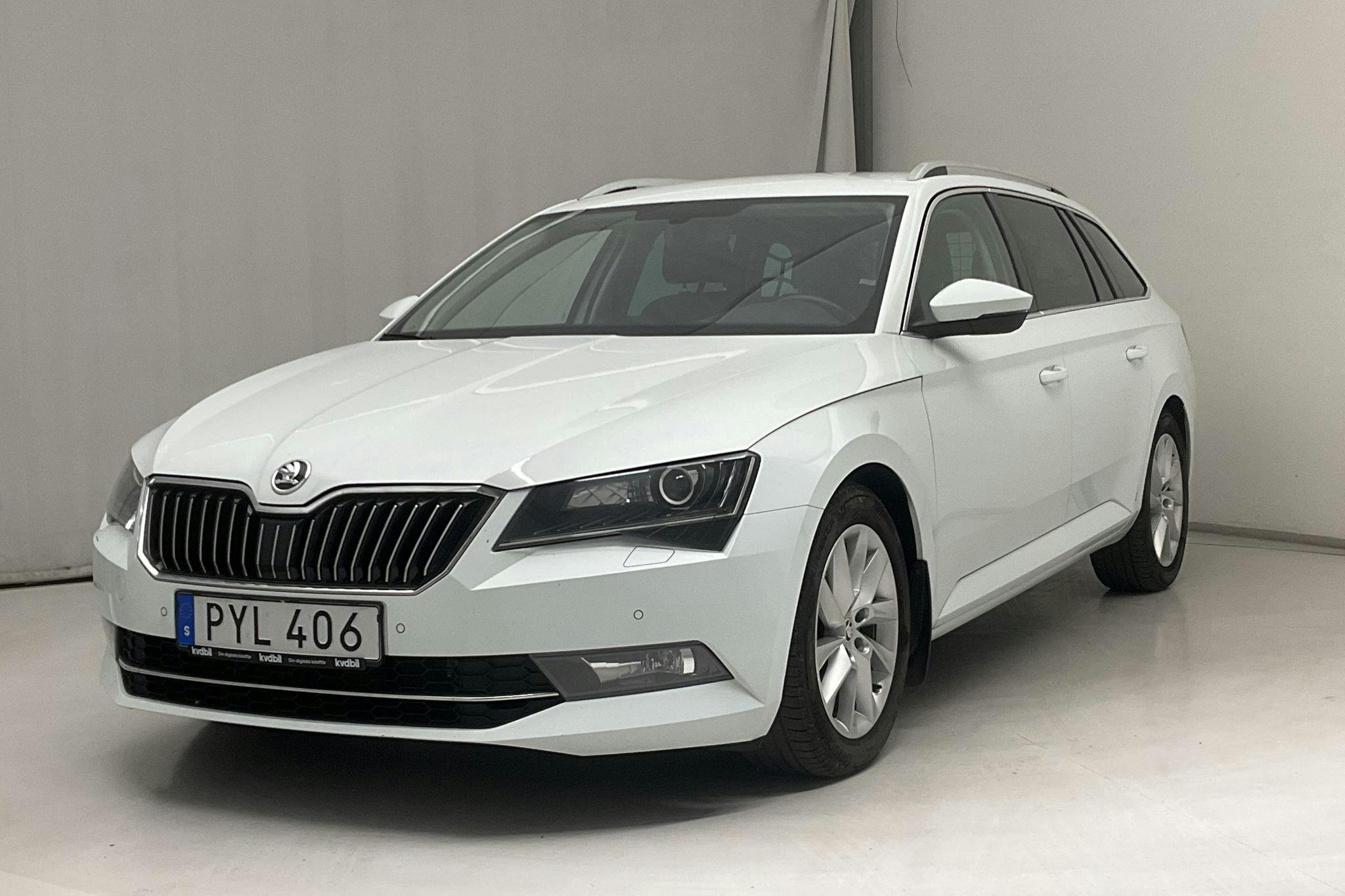 Skoda Superb 2.0 TDI 4x4 Kombi (190hk) - 12 664 mil - Automat - vit - 2018