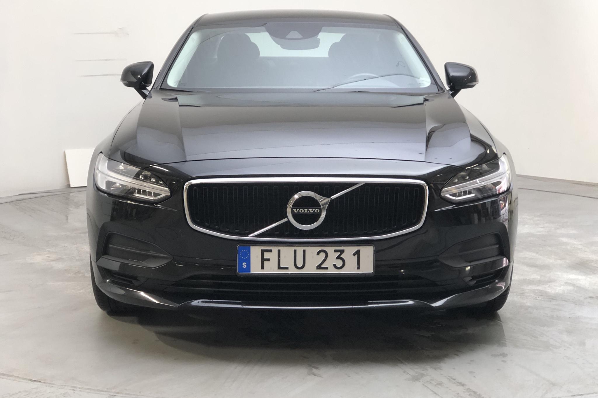 Volvo S90 D3 (150hk) - 13 188 mil - Manuell - svart - 2018