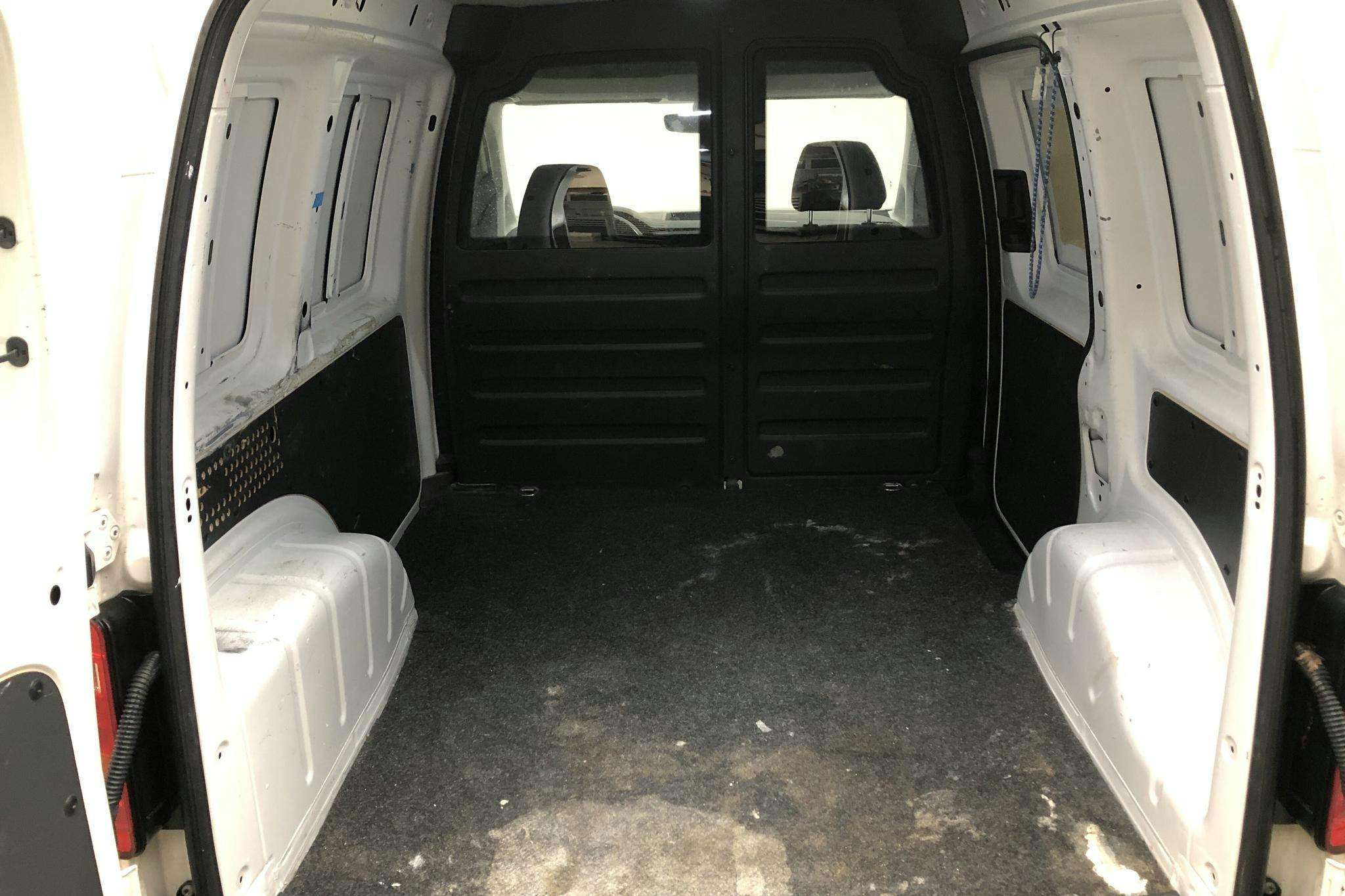 VW Caddy 2.0 TDI Skåp (102hk) - 11 933 mil - Manuell - vit - 2020