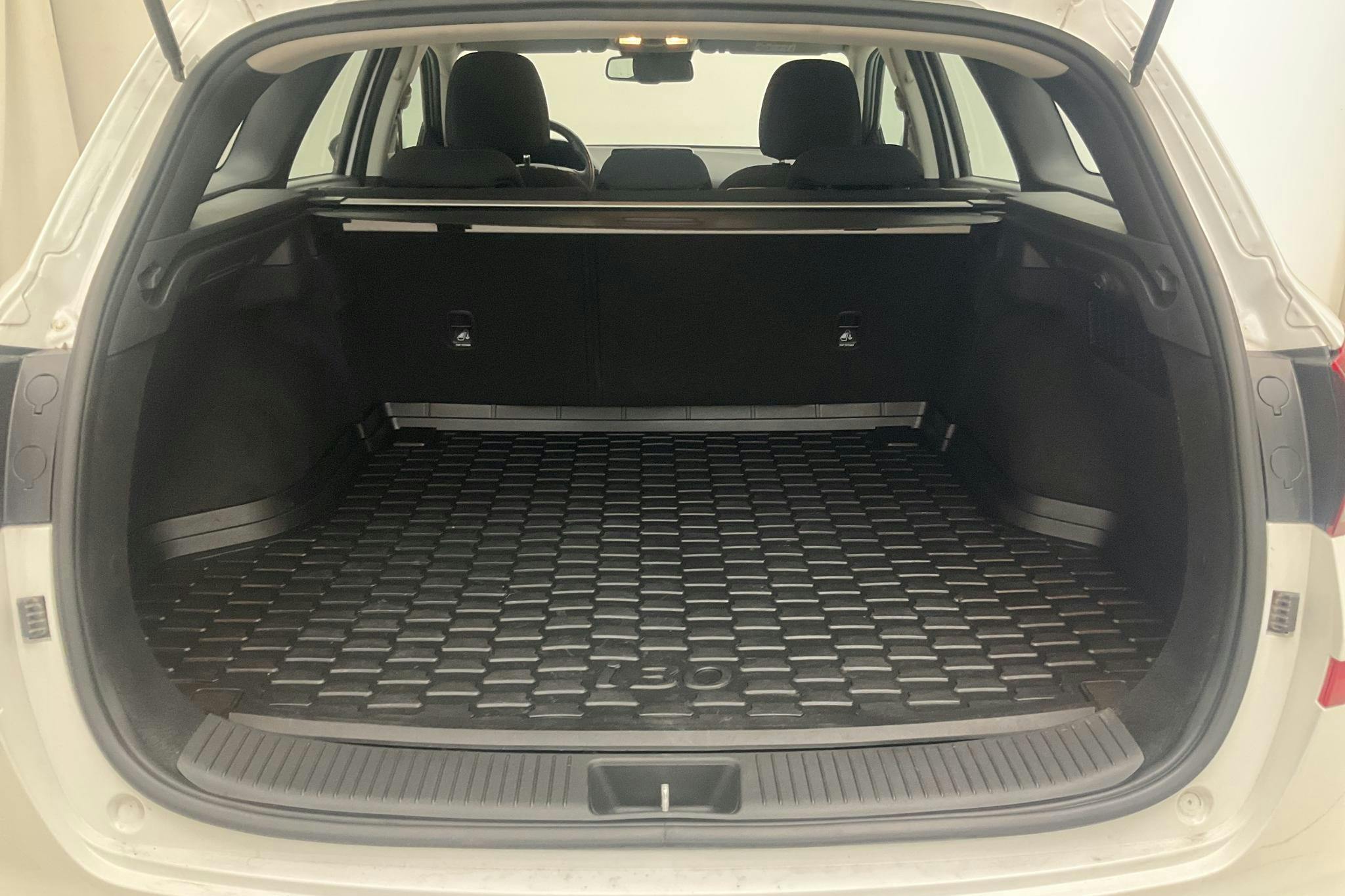 Hyundai i30 1.0 T-GDi Kombi (120hk) - 5 068 mil - Automat - vit - 2021