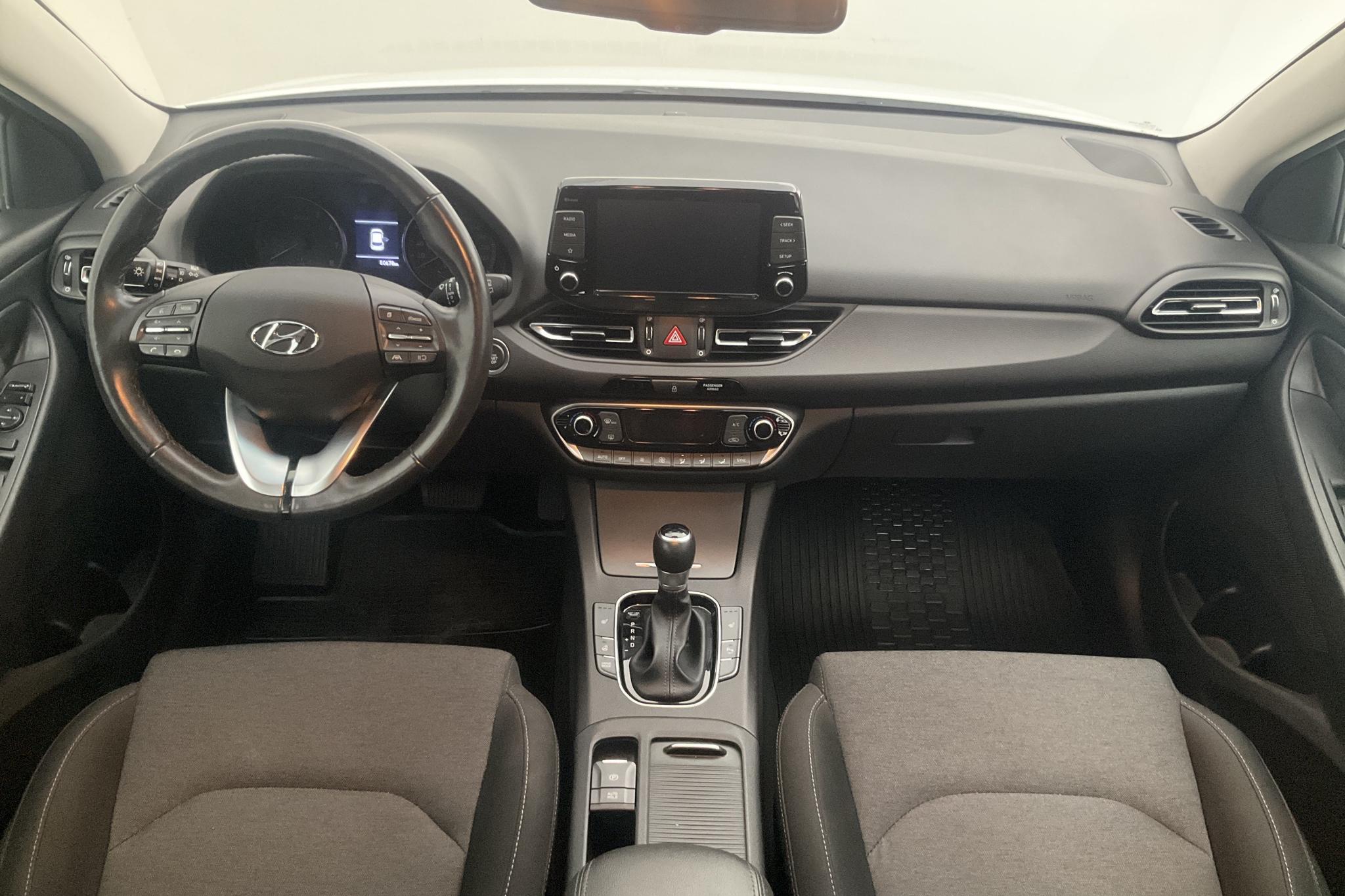 Hyundai i30 1.0 T-GDi Kombi (120hk) - 5 068 mil - Automat - vit - 2021