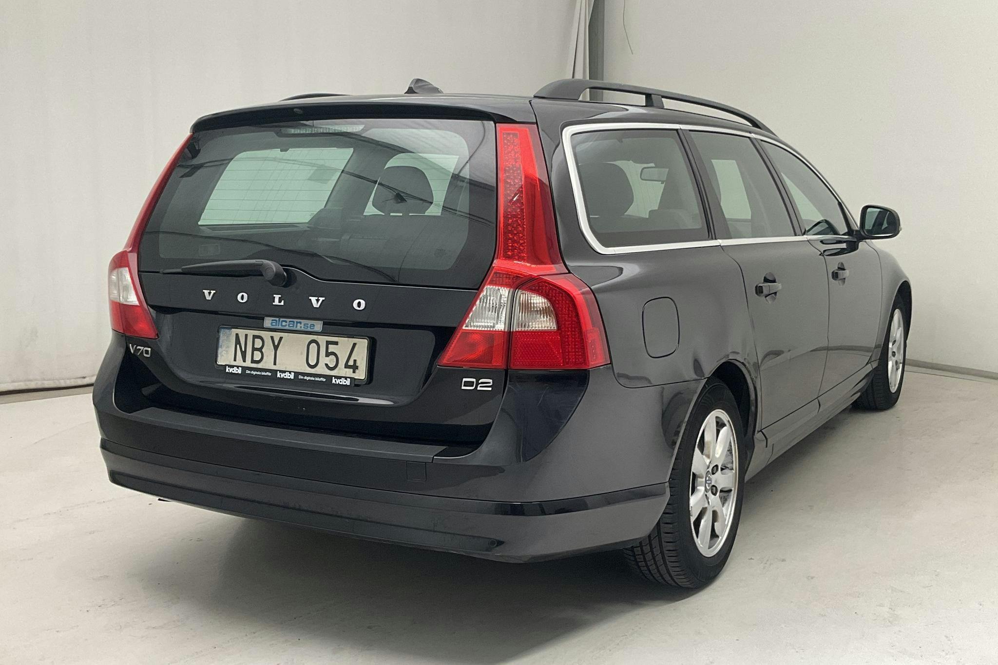 Volvo V70 II D2 (115hk) - 152 860 km - Manual - black - 2013