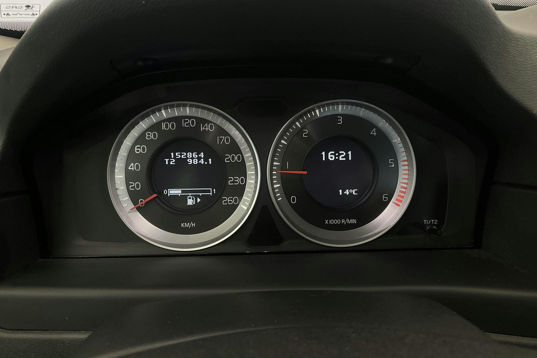 Volvo V70 II D2 (115hk) - 152 860 km - Manual - black - 2013