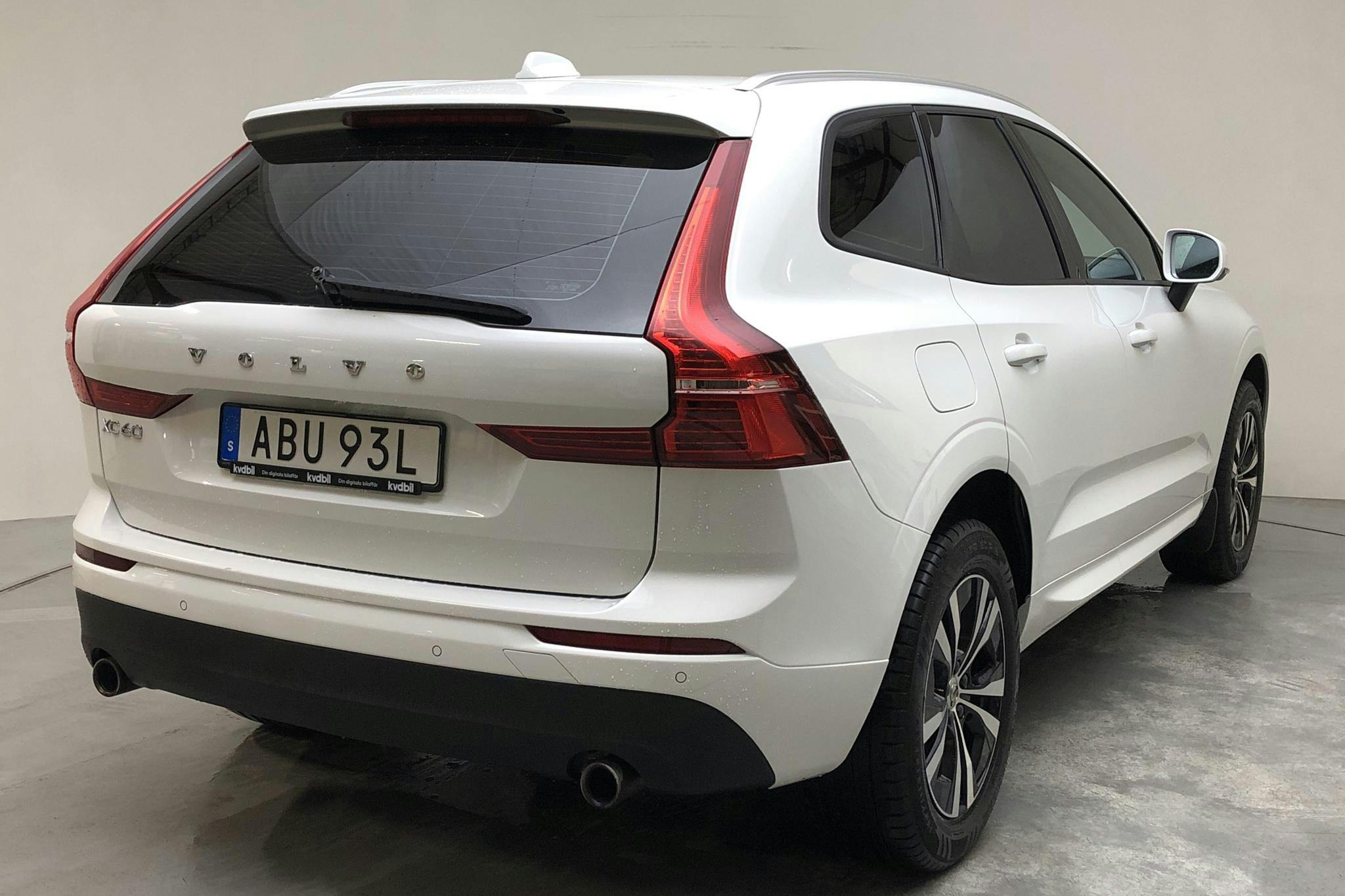 Volvo XC60 D4 2WD (190hk) - 16 514 mil - Automat - vit - 2020