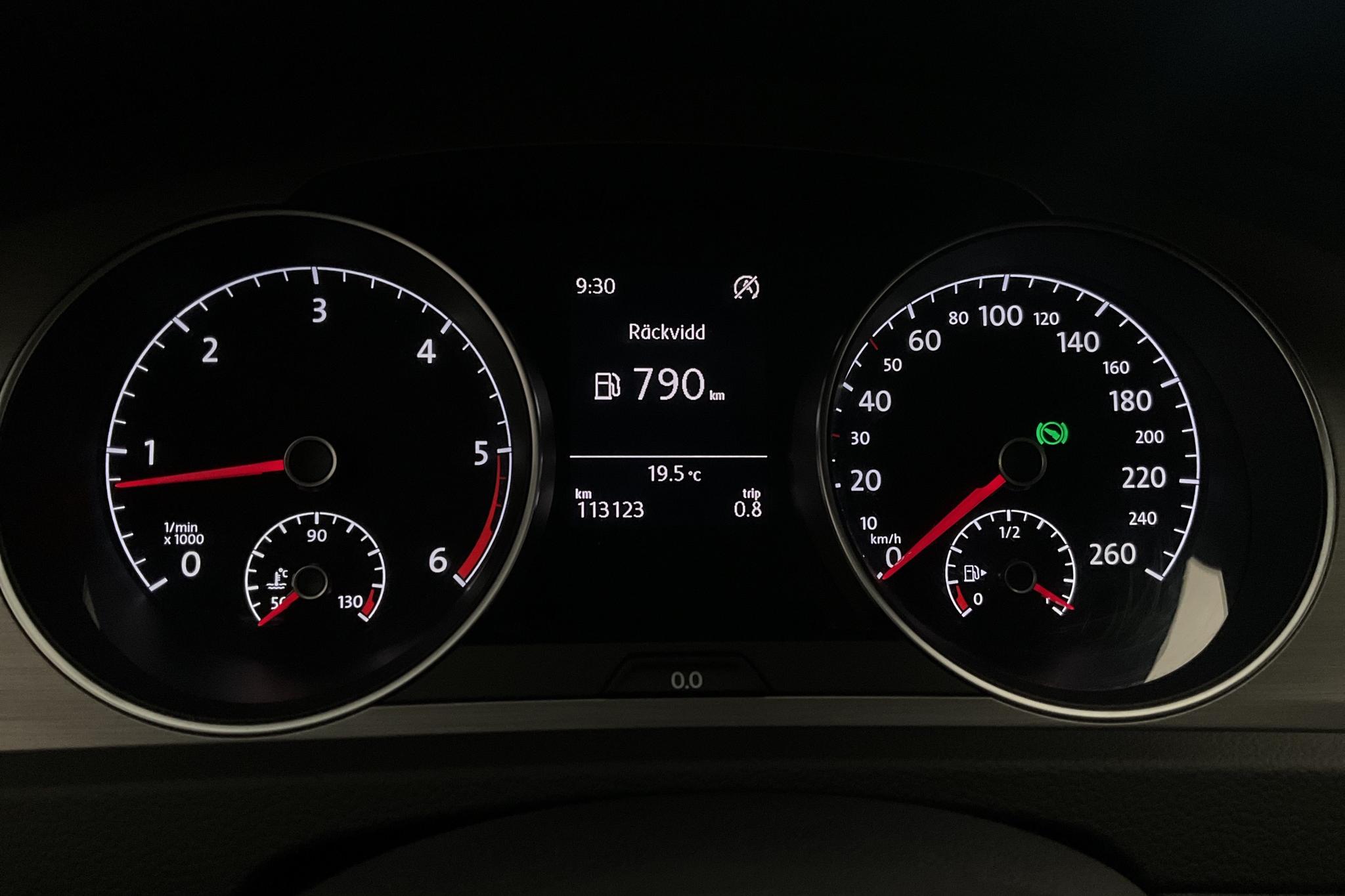 VW Golf VII 1.6 TDI BlueMotion Sportscombi (110hk) - 11 312 mil - Automat - vit - 2016