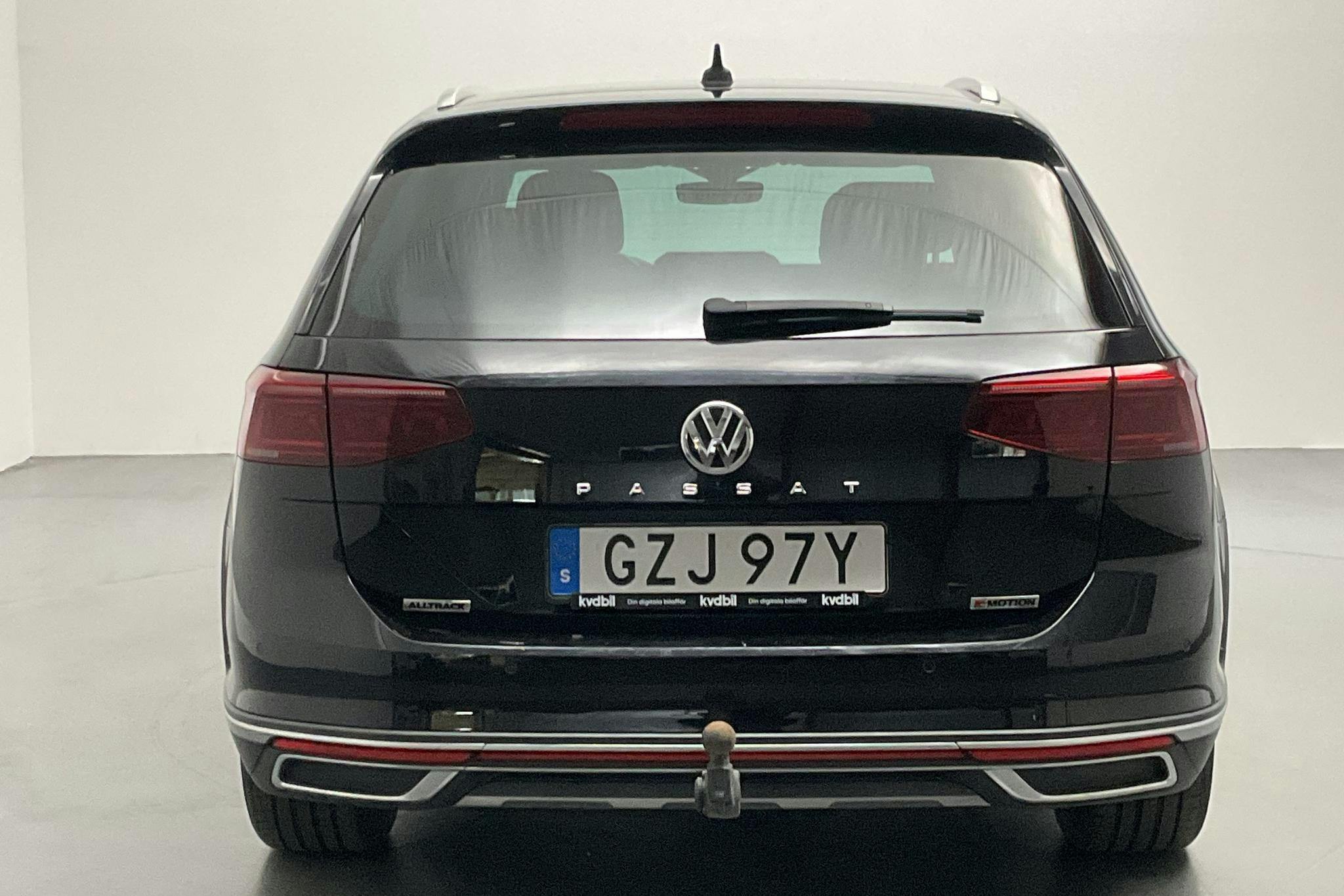 VW Passat 2.0 TDI Sportscombi 4MOTION (190hk) - 66 470 km - Automatic - black - 2020