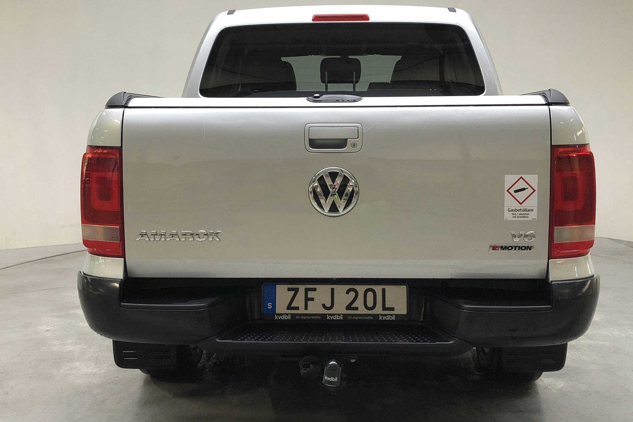 VW Amarok 3.0 TDI 4motion (204hk) - 6 663 mil - Automat - silver - 2020