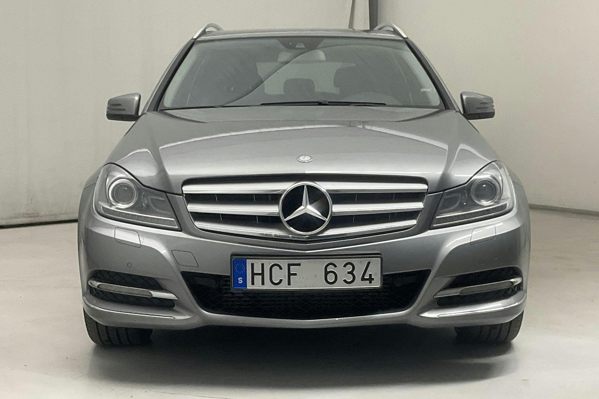 Mercedes C 180 Kombi S204 (156hk) - 186 690 km - Manual - silver - 2011