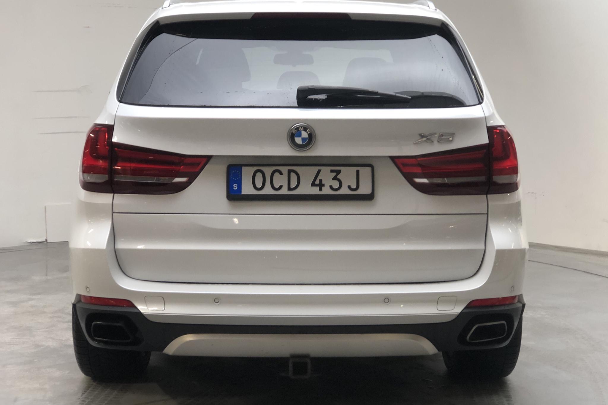 BMW X5 xDrive40e, F15 (313hk) - 10 351 mil - Automat - vit - 2017