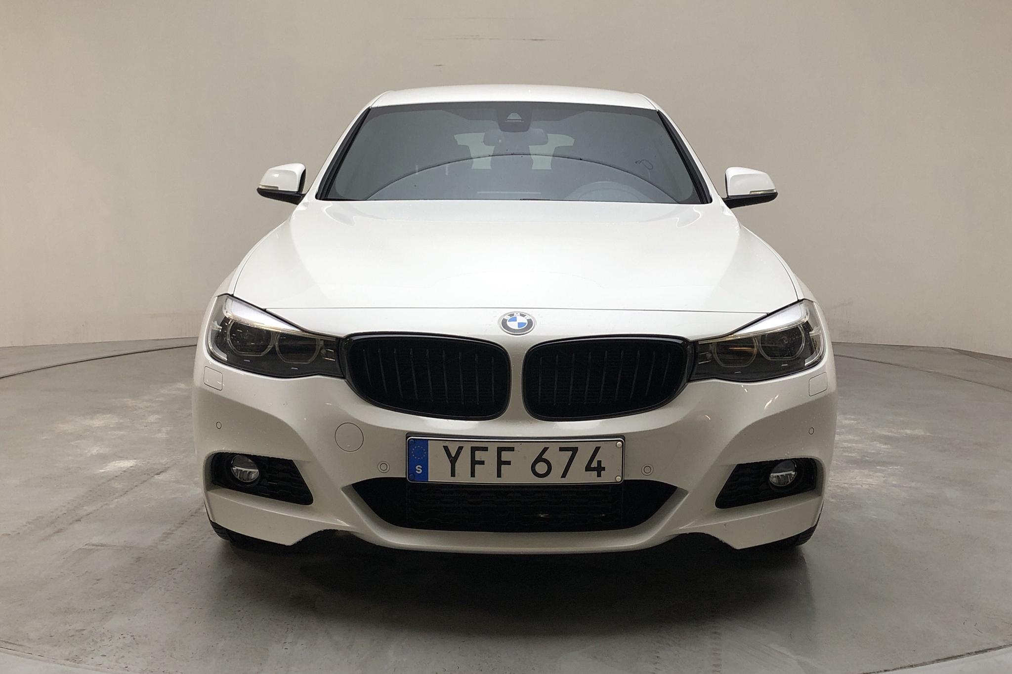 BMW 320d GT xDrive, F34 (190hk) - 11 381 mil - Automat - vit - 2017