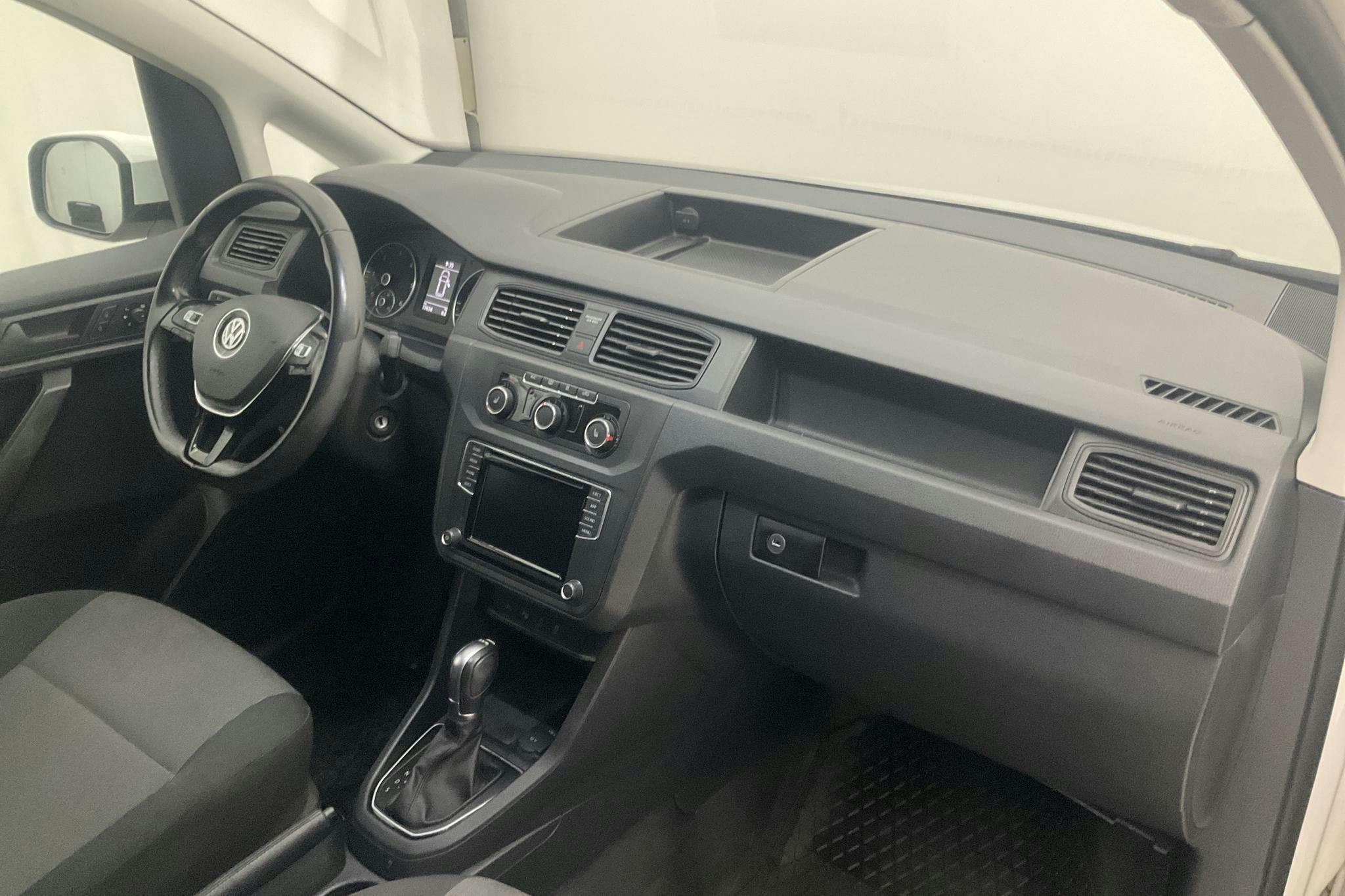 VW Caddy 2.0 TDI Skåp (102hk) - 7 763 mil - Automat - vit - 2020