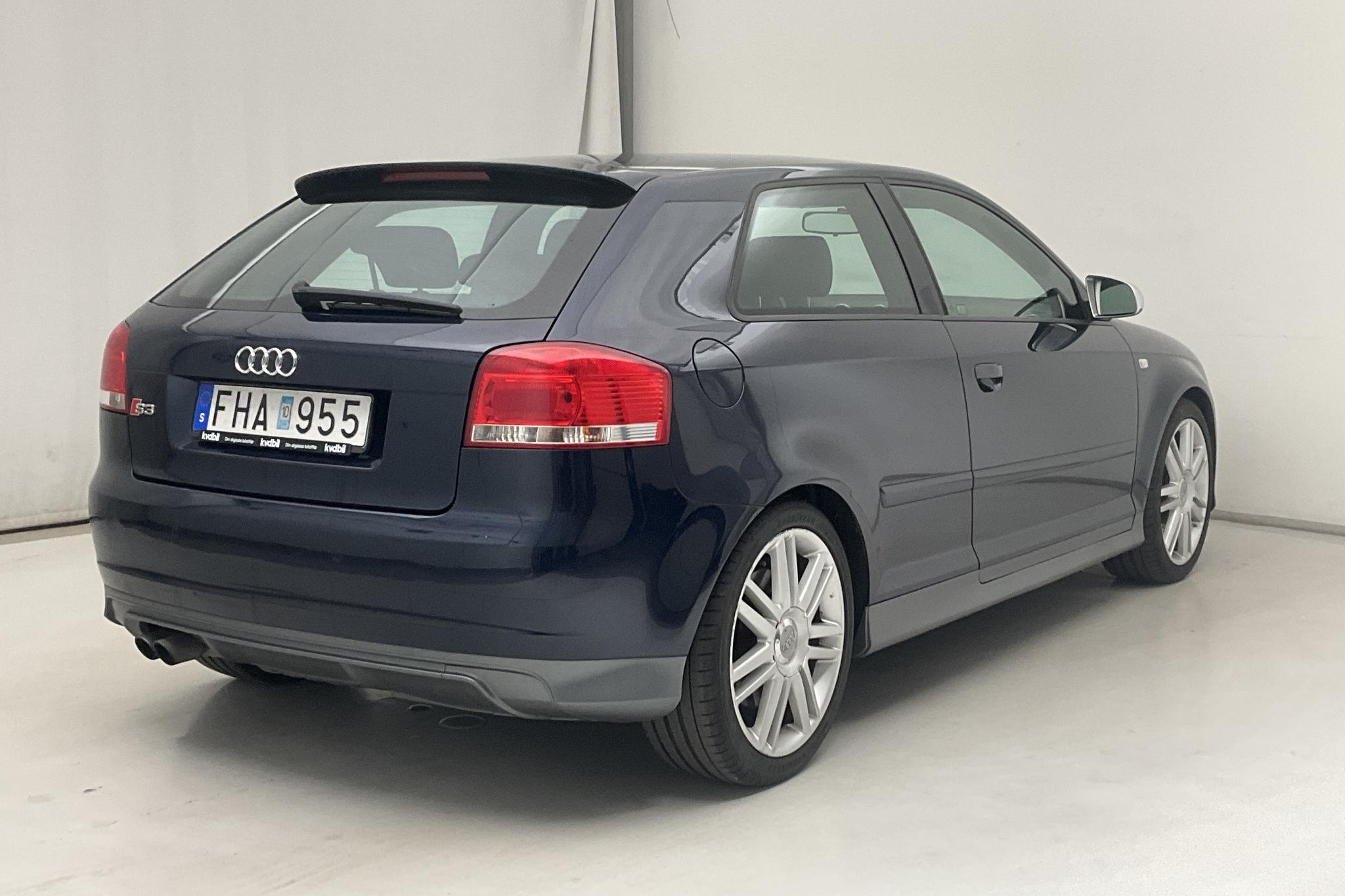 Audi S3 2.0 TFSI (265hk) - 18 734 mil - Manuell - Dark Blue - 2007