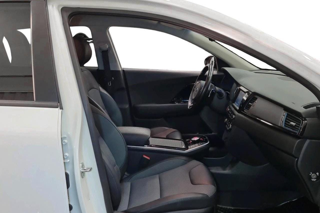 KIA Niro EV 64 kWh (204hk) - 3 228 mil - Automat - vit - 2019
