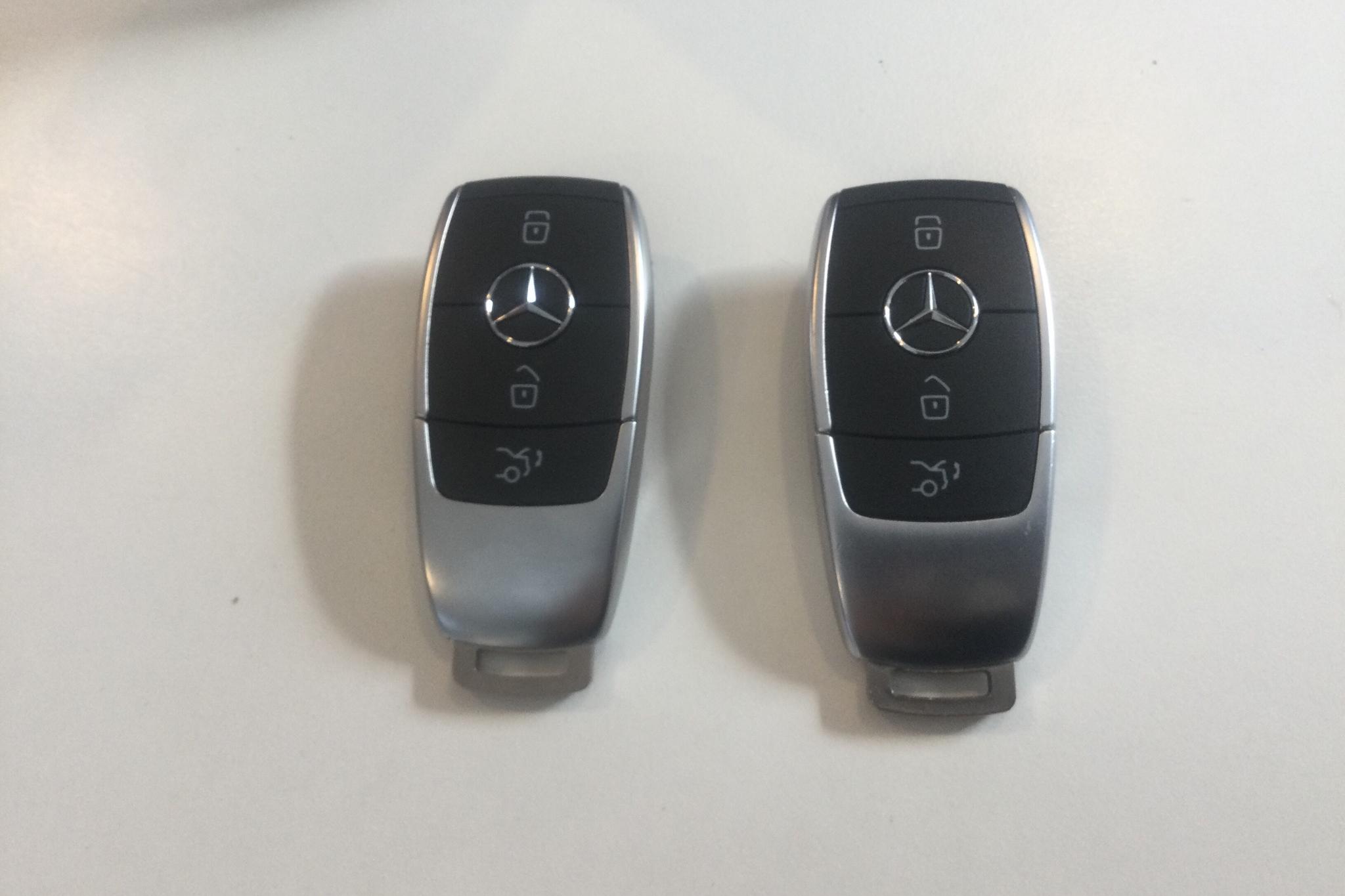 Mercedes GLC 300 e 4MATIC Coupé C253 (333hk) - 5 284 mil - Automat - grå - 2022