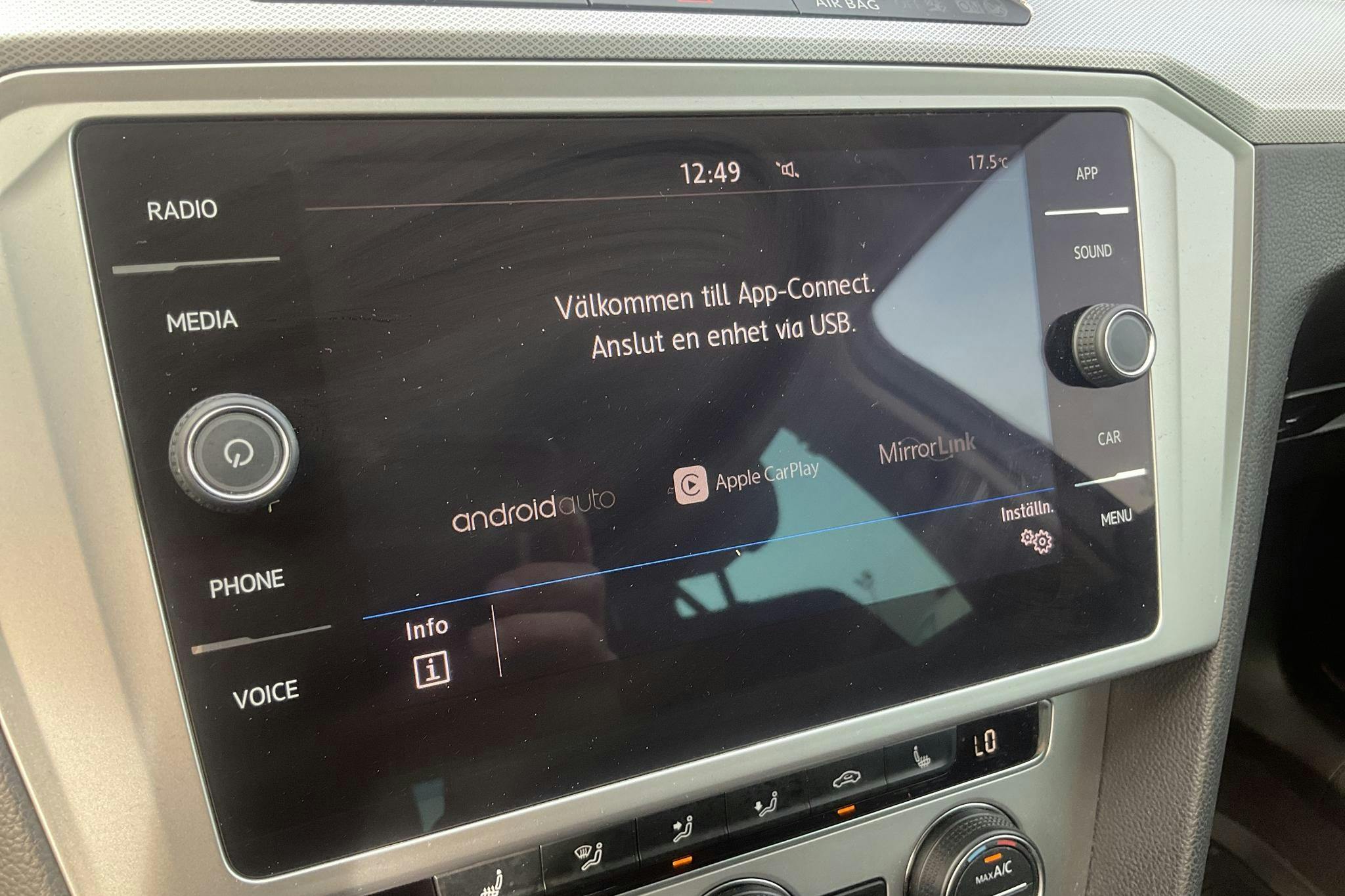 VW Passat 1.4 TSI Sportscombi (150hk) - 6 425 mil - Manuell - vit - 2018