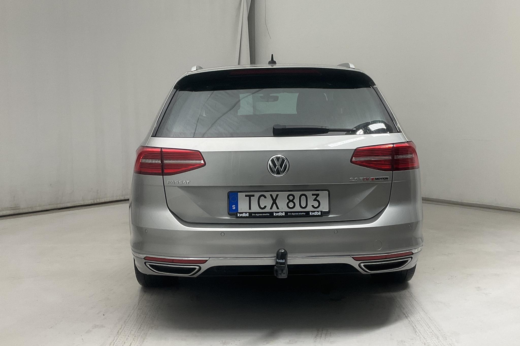 VW Passat 2.0 TDI Sportscombi 4MOTION (190hk) - 15 955 mil - Automat - silver - 2017