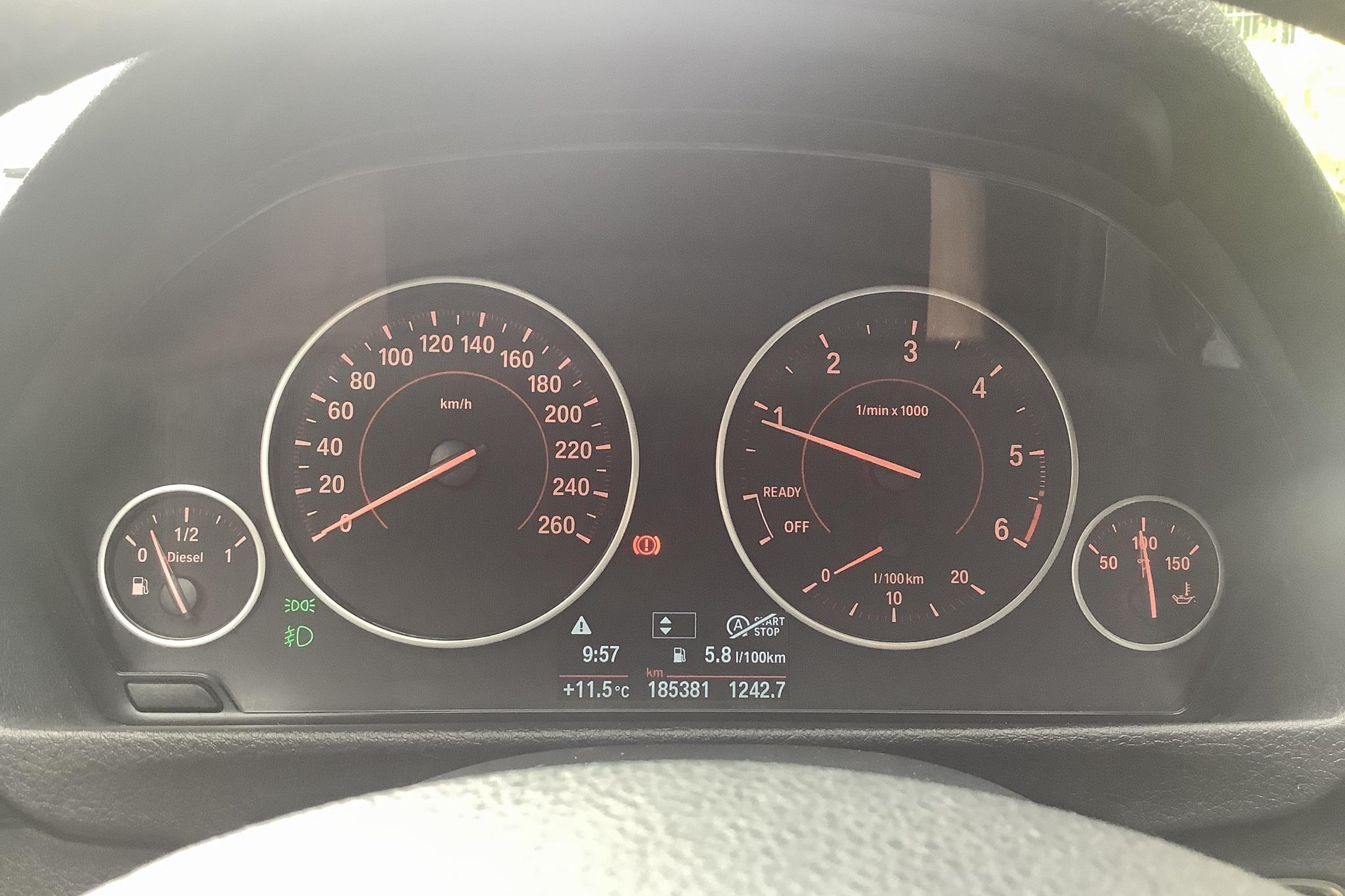 BMW 318d xDrive Touring, F31 (150hk) - 18 538 mil - Manuell - vit - 2016
